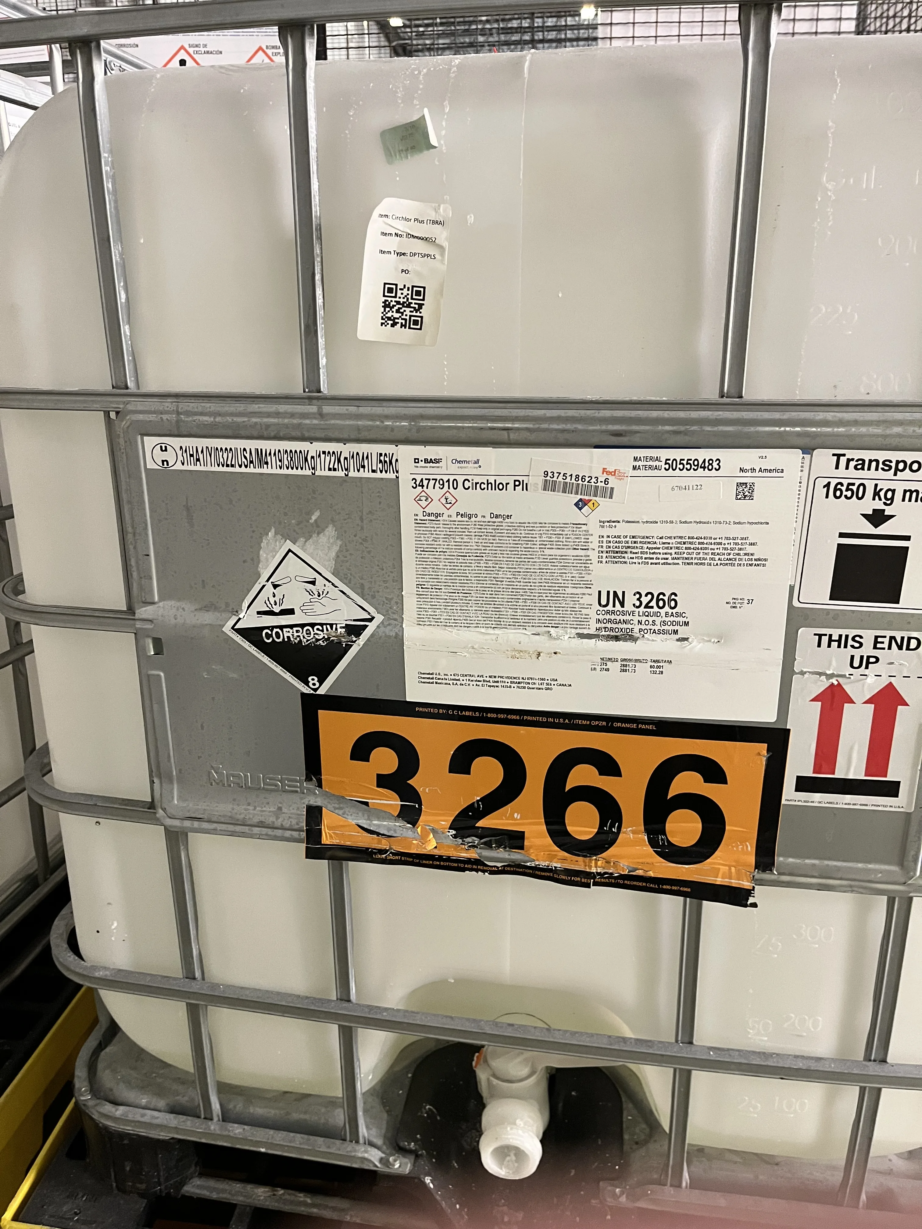 AEROFARMS LOT 10 - Specialized Cleaning Solutions & 350-Gallon Totes, photo 4