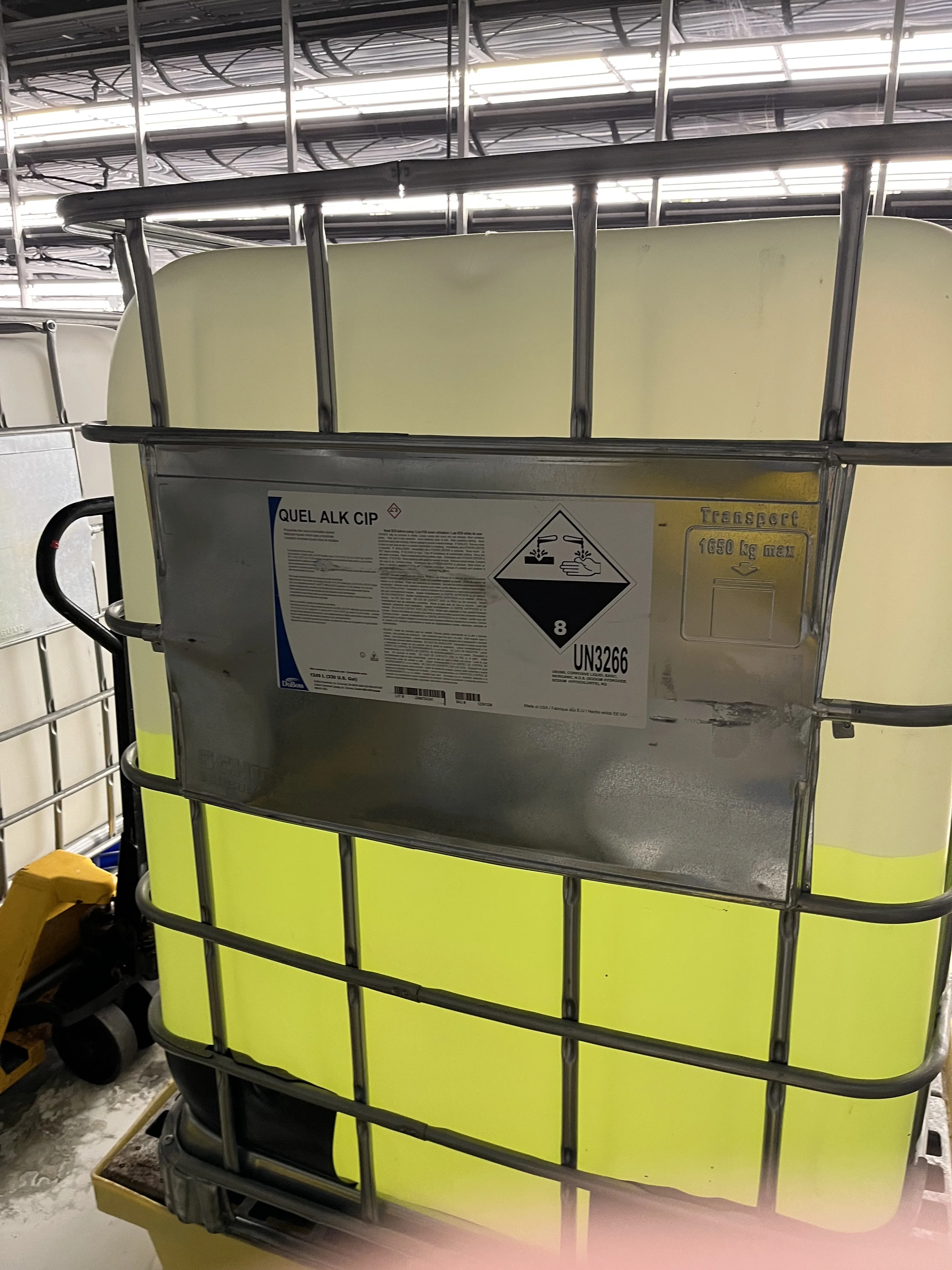 AEROFARMS LOT 10 - Specialized Cleaning Solutions & 350-Gallon Totes, photo 6