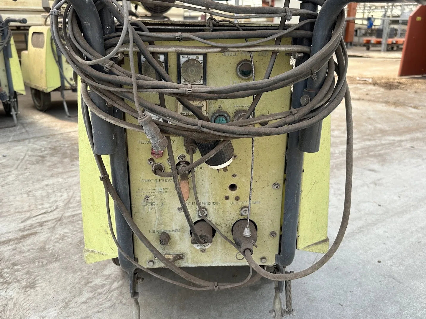 WHITE'S AUCTION LOT 104 - Used Ball Large AutoFog Greenhouse Fogger - Unit #12 - Covers Up to 70,000 sq ft with HAF Fans, photo 3