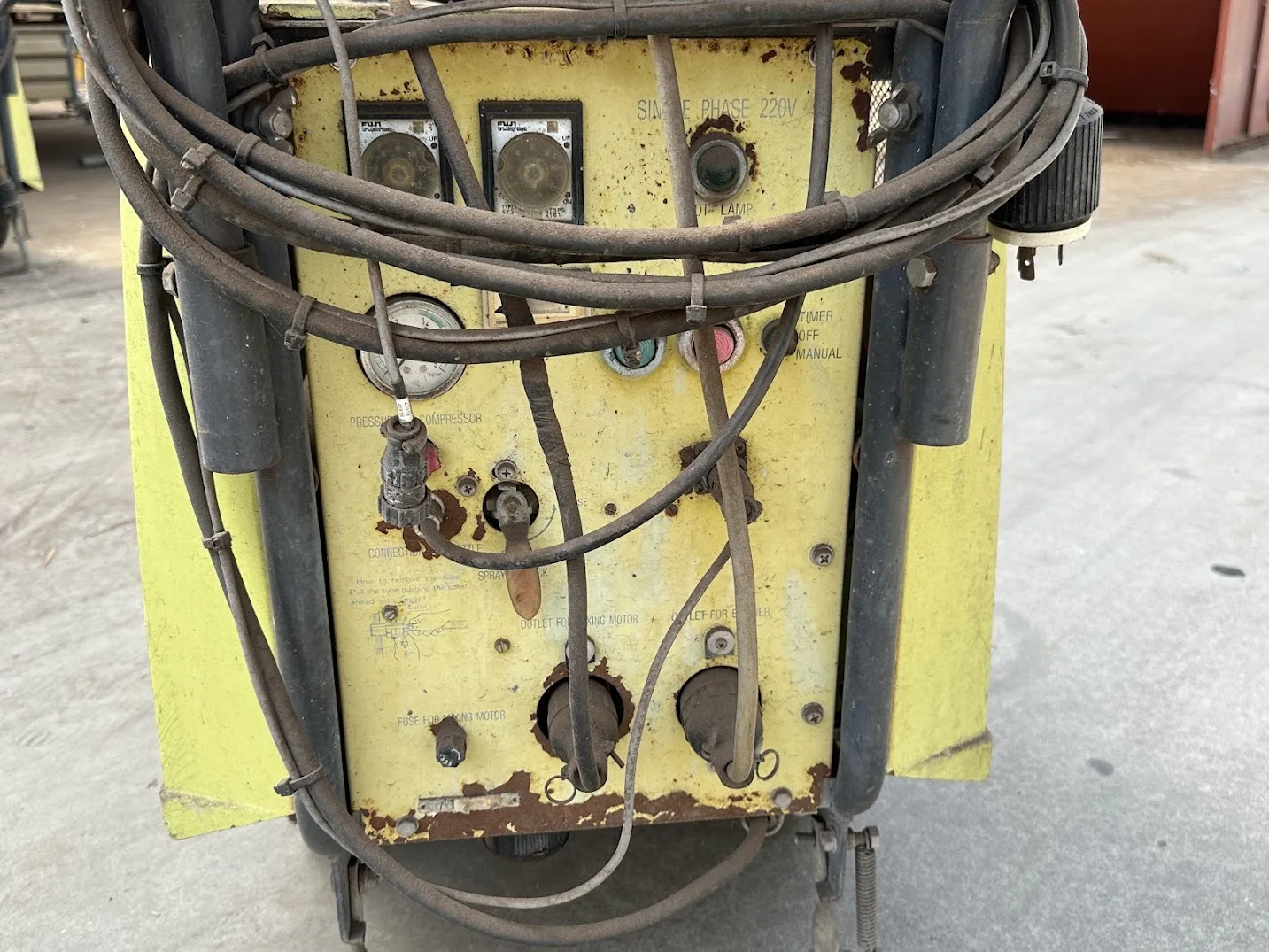 WHITE'S AUCTION LOT 105 - Used Ball Large AutoFog Greenhouse Fogger - Unit #9 - Covers Up to 70,000 sq ft with HAF Fans, photo 3