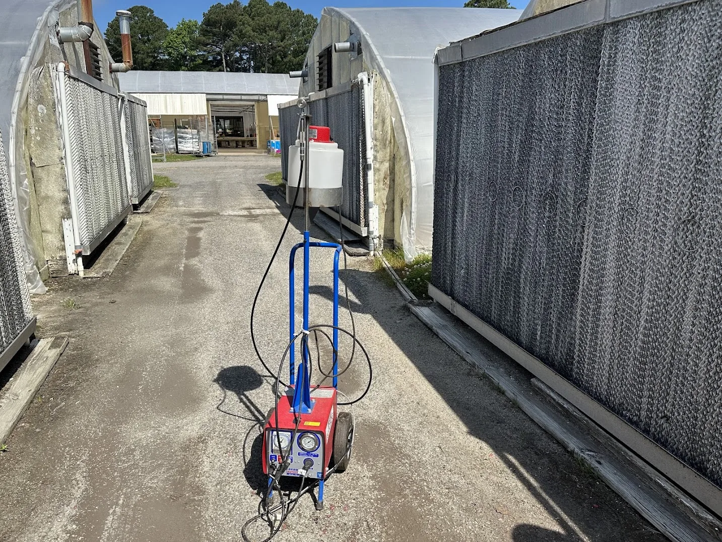 WHITE'S AUCTION LOT 112 - Used Dramm Mini AutoFog Greenhouse Foggers - Lot of 2 Units - Covers Up to 7,000 sq ft Each with HAF Fans - New in 2022!, photo 3