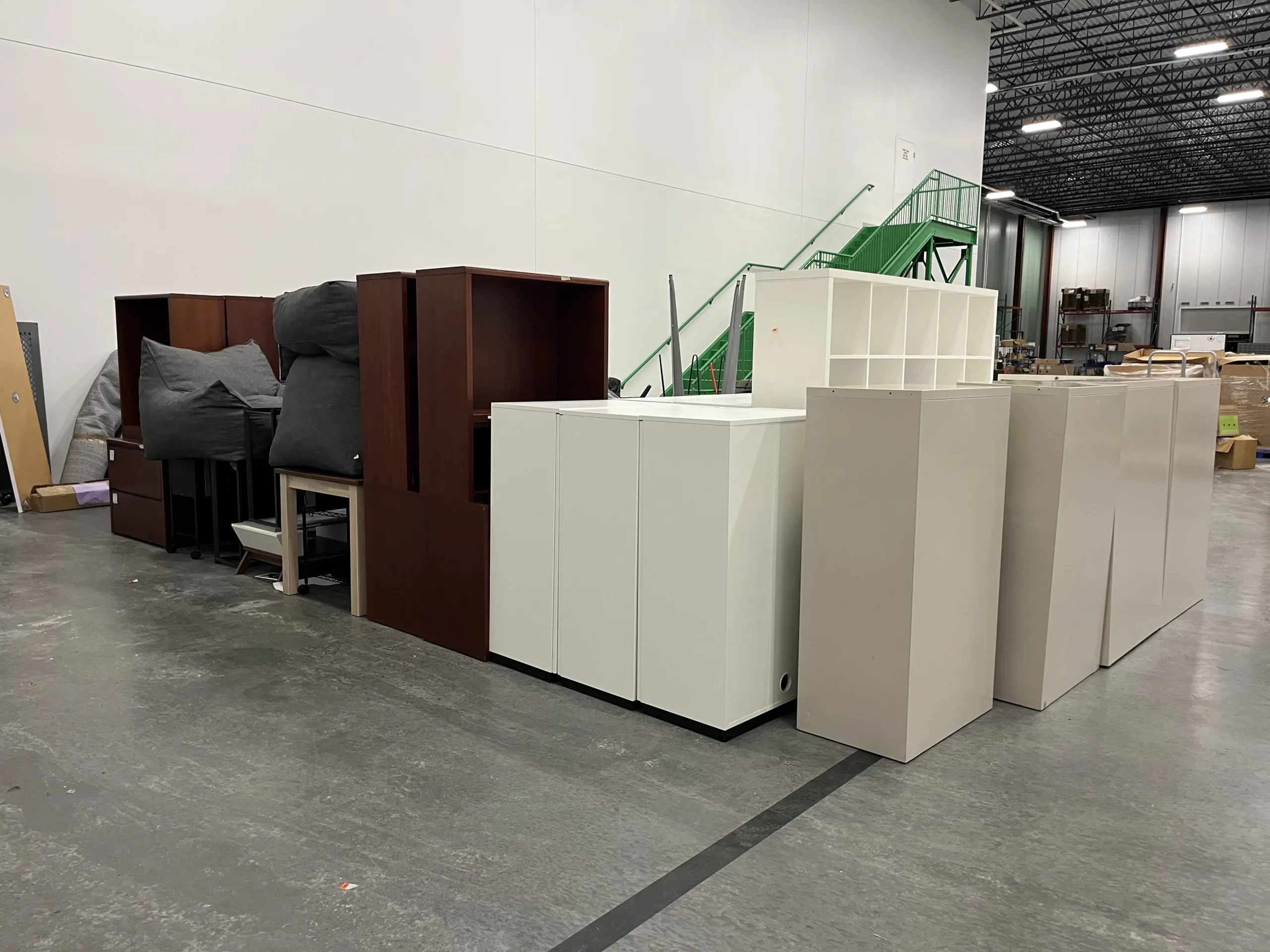 AEROFARMS LOT 119 - Premium Office Equipment Collection, photo 2