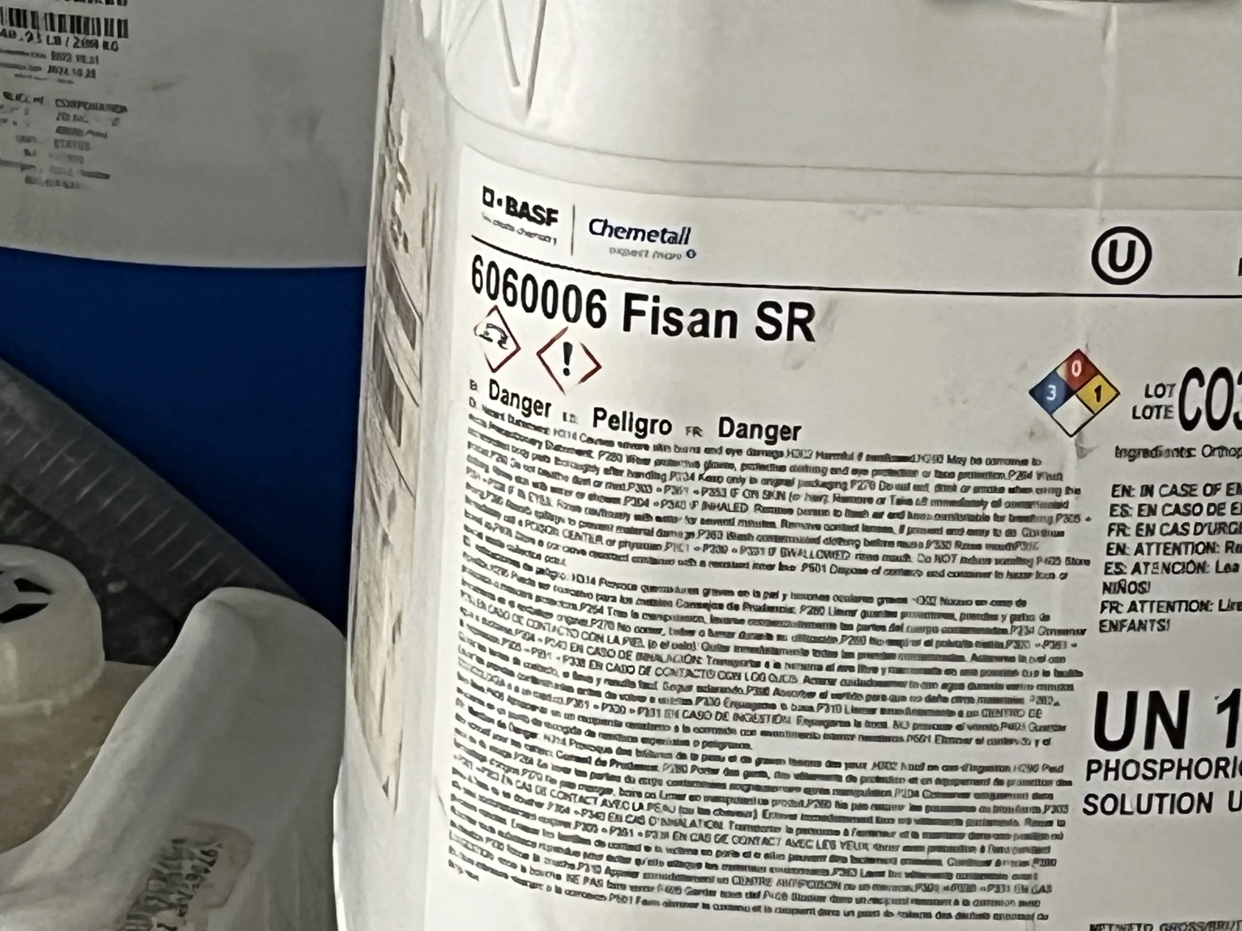 AEROFARMS LOT 12 -  Hydroponic Nutrients - Potassium Hydroxide, pH 4 Buffer, Botanigard ES, Oxidite 2.0, Alpet Food Grade Hand Sanitizer, photo 5