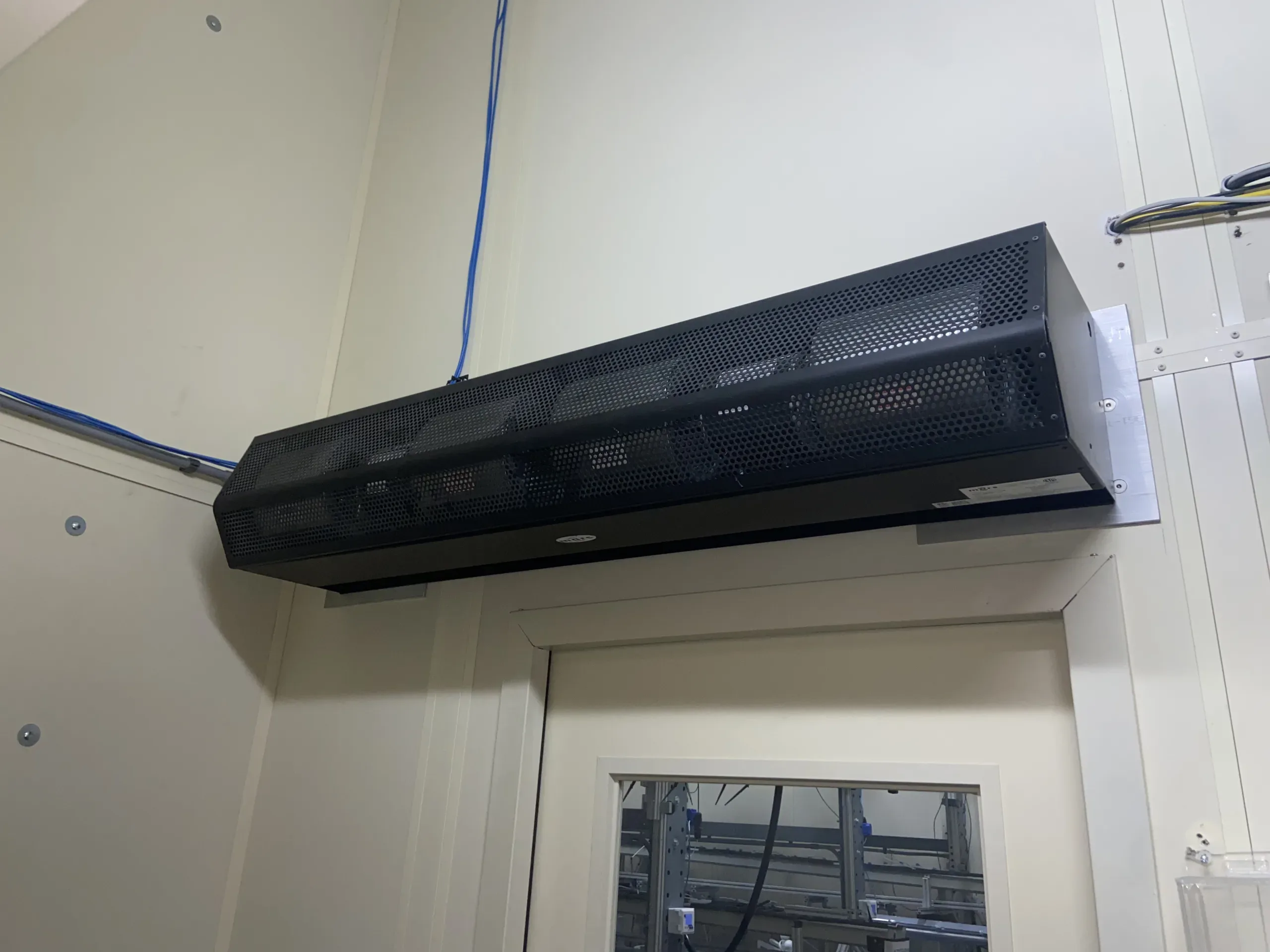 AEROFARMS LOT 14 - Dual Barrier of Cleanliness: Mars STD260 Air Curtain, 208V - Pair - Your Shield Against Environmental Intrusions, photo 2