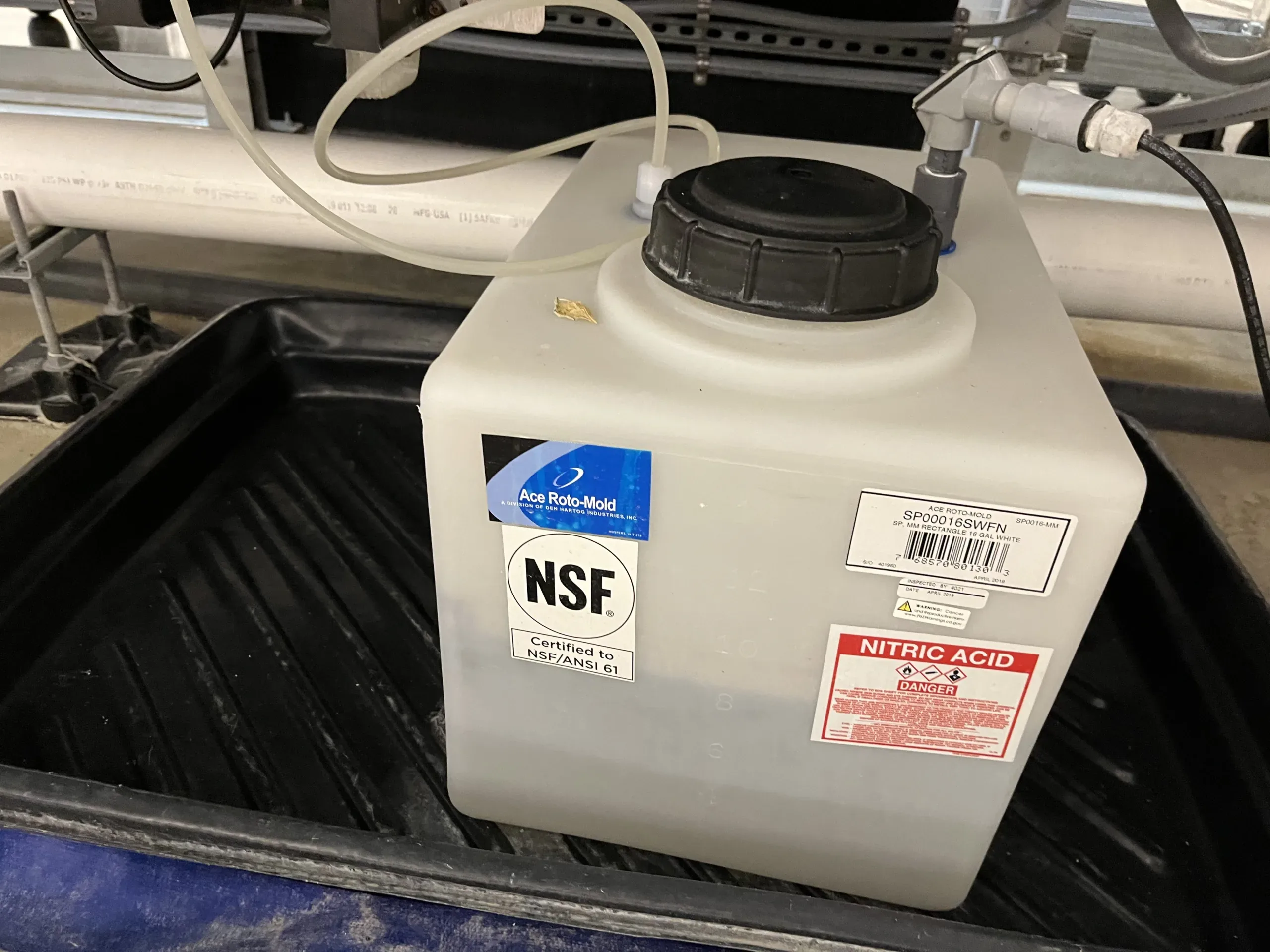AEROFARMS LOT 16 - Hydroponic Nitric Acid Storage Tanks & BlackStone Pumps, photo 2