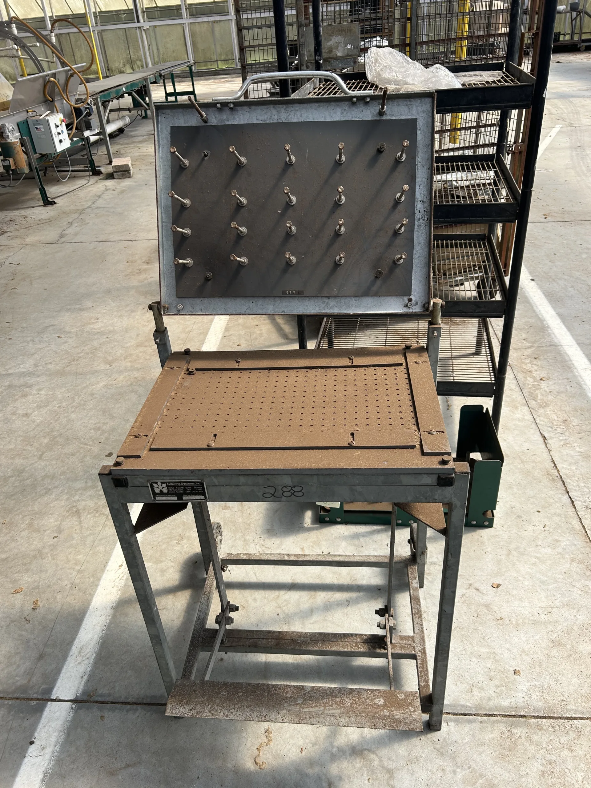 WHITE'S AUCTION LOT 235 - Heavy-Duty Growing Systems Inc. Foot-Operated Plug Punch Units - Model #288, photo 2