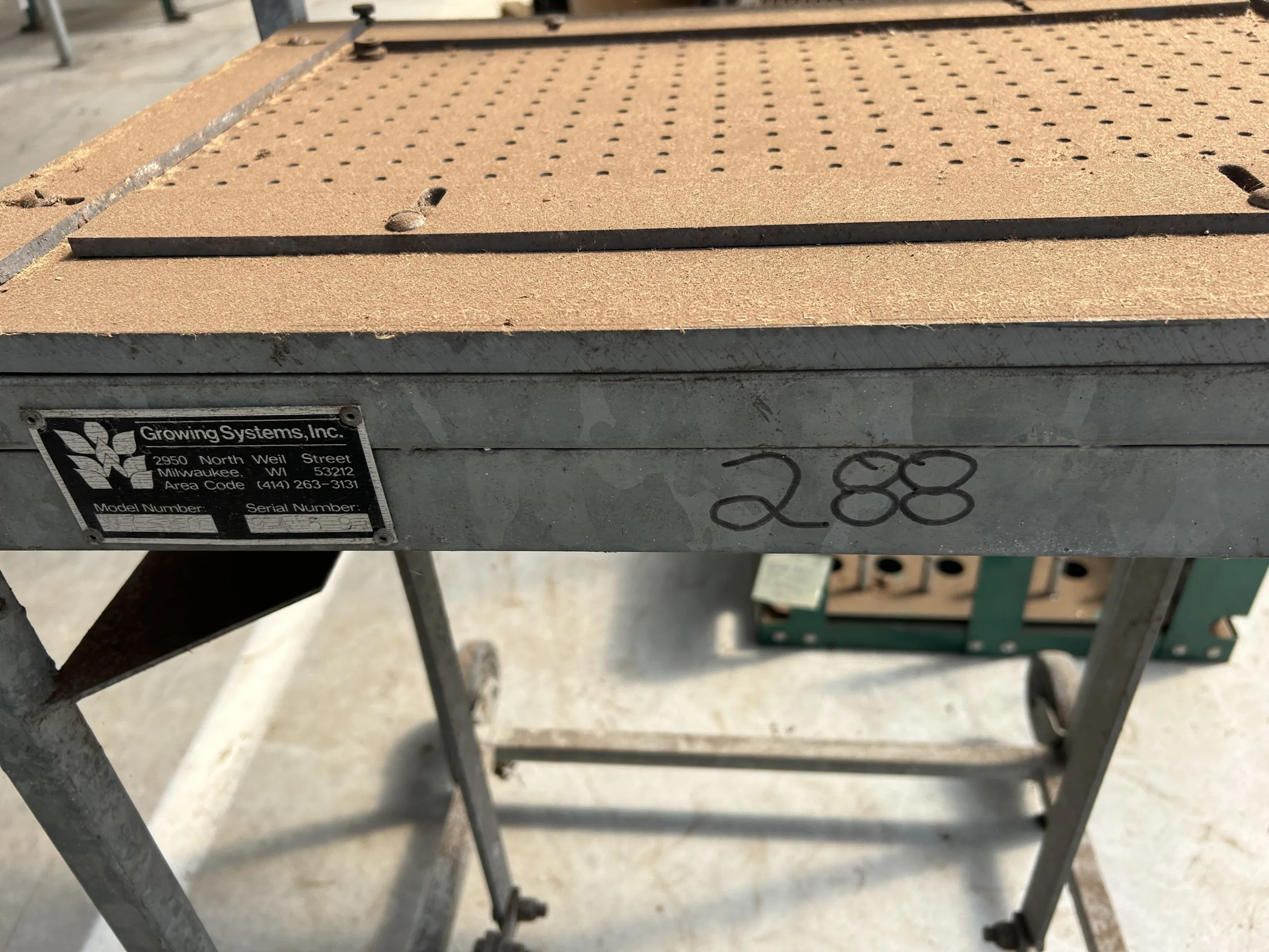 WHITE'S AUCTION LOT 235 - Heavy-Duty Growing Systems Inc. Foot-Operated Plug Punch Units - Model #288, photo 3