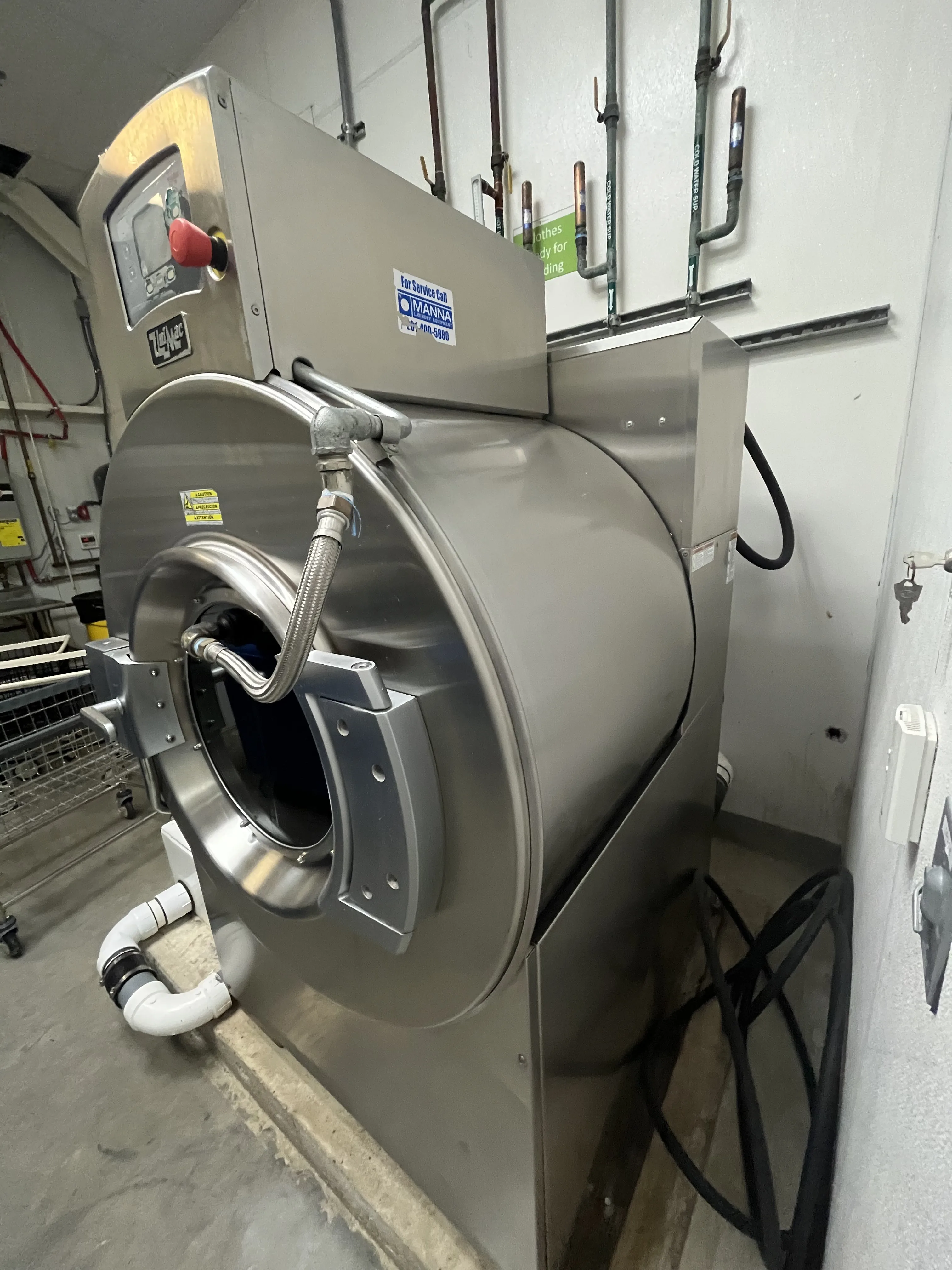 AEROFARMS LOT 39 - Alliance UniMac Cabinet Hardmount Washer-Extractors, photo 5
