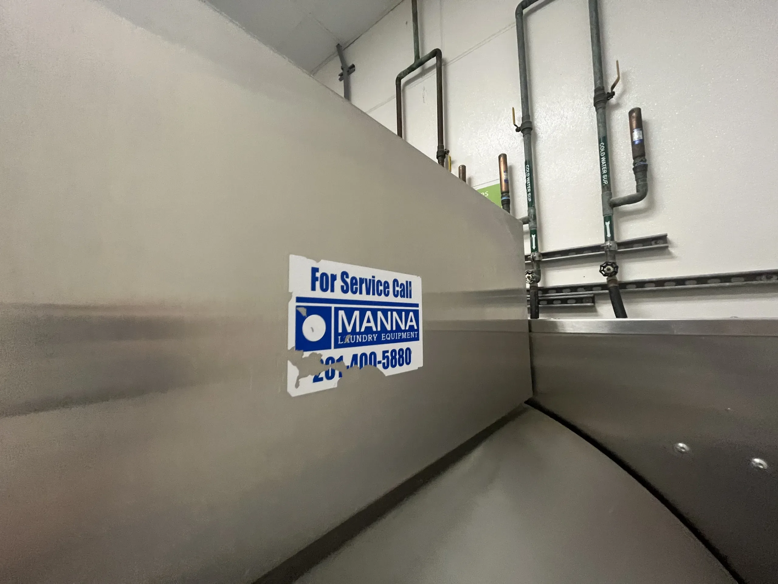 AEROFARMS LOT 39 - Alliance UniMac Cabinet Hardmount Washer-Extractors, photo 9
