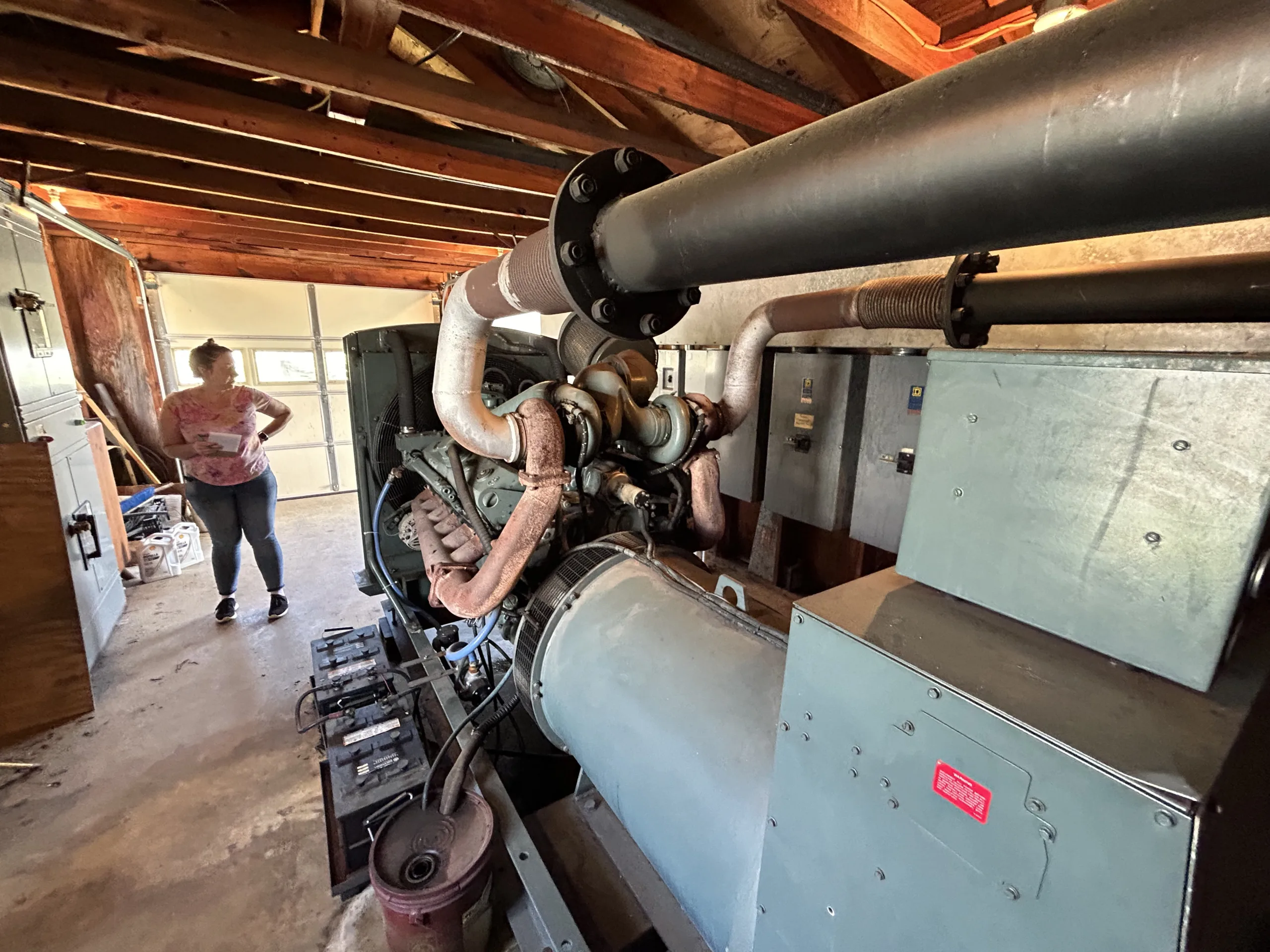 WHITES AUCTION LOT 423 - Detroit Diesel Generator 285 kW in Greenhouse 22, photo 4