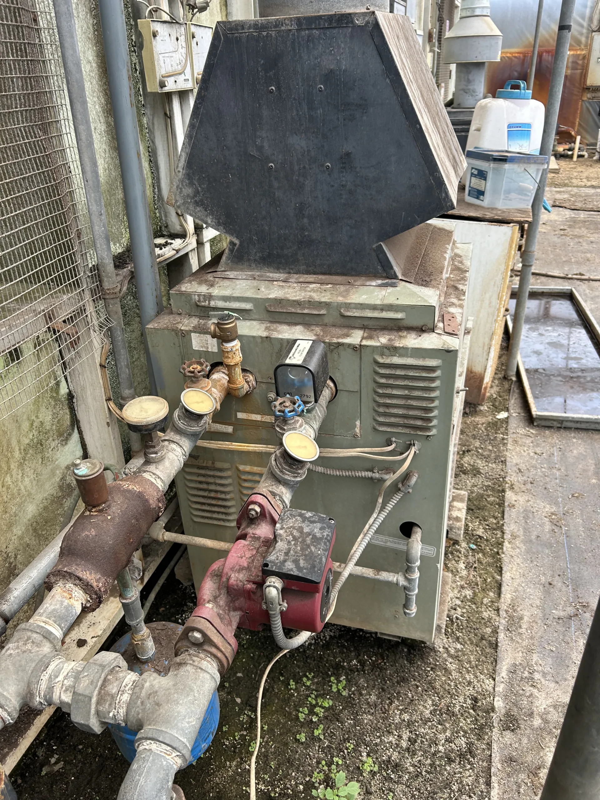 WHITE'S AUCTION LOT 442 - Raypak Boiler GH22 Starting Area, photo 2