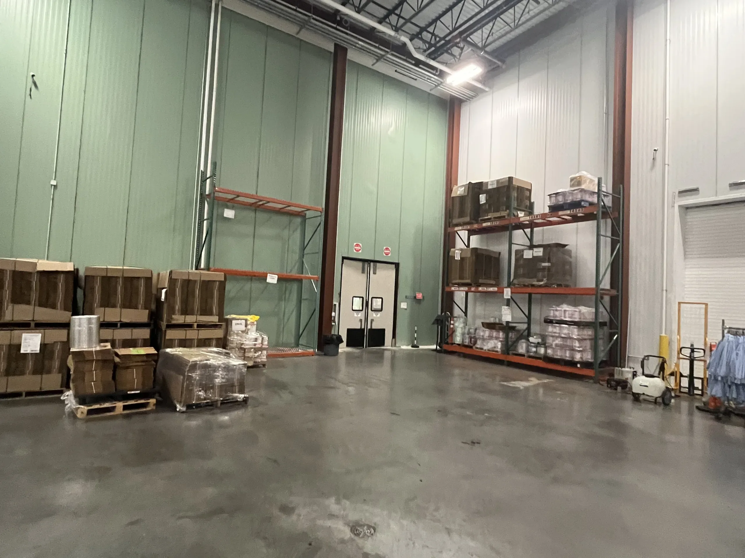 AEROFARMS LOT 79 - Industrial Pallet Racking, photo 2