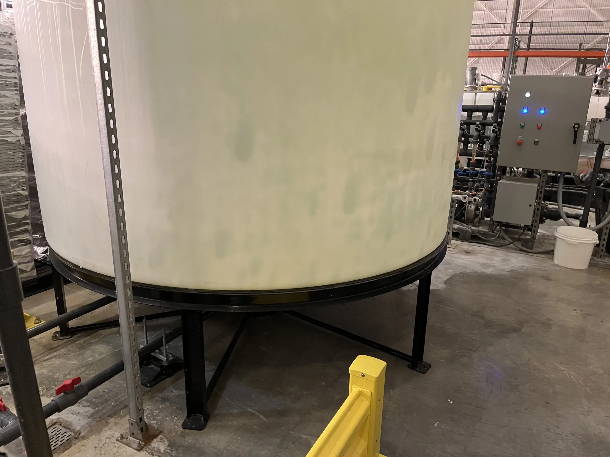 AEROFARMS LOT 8 - 3 Ace Roto-Mold CB3000-90 Cone Bottom Tanks, photo 8