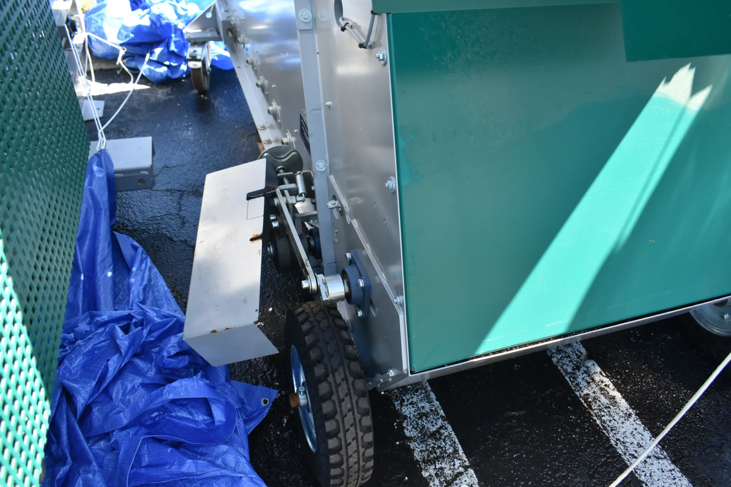 Used Mayer Soil Hopper EB 2019: Compact, Mobile, and Versatile for Advanced Horticulture Needs - Located in Southeast Florida, photo 2