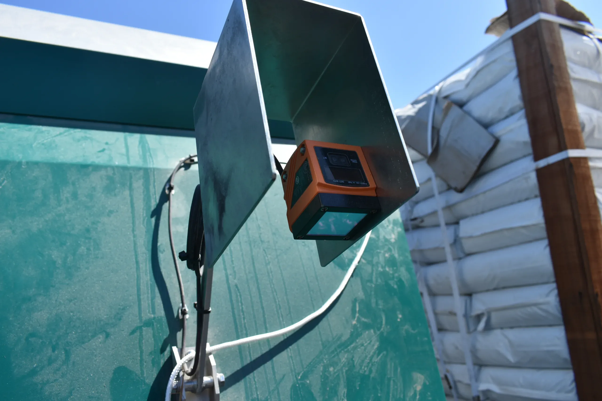 Used Mayer Soil Hopper EB 2019: Compact, Mobile, and Versatile for Advanced Horticulture Needs - Located in Southeast Florida, photo 5