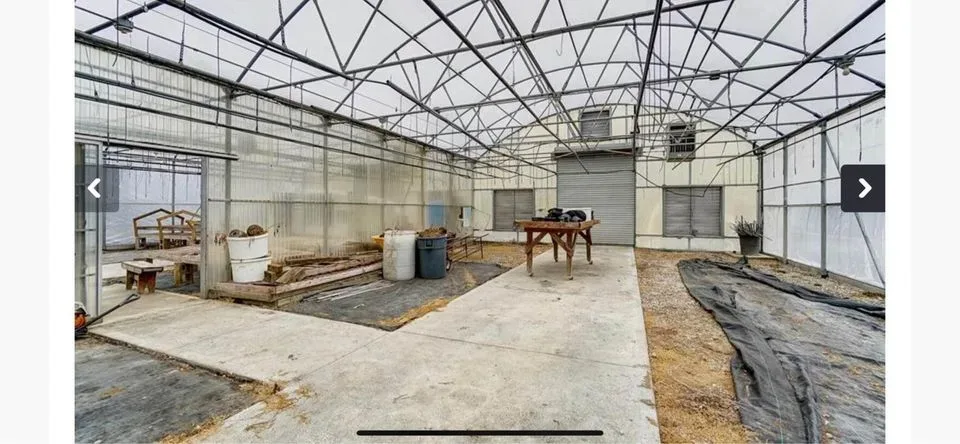 Expansive Greenhouse Pair in Scenic Dayton Ohio Countryside, photo 10