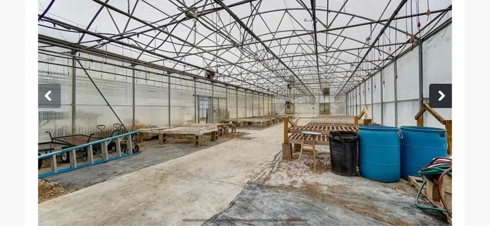 Expansive Greenhouse Pair in Scenic Dayton Ohio Countryside, photo 11