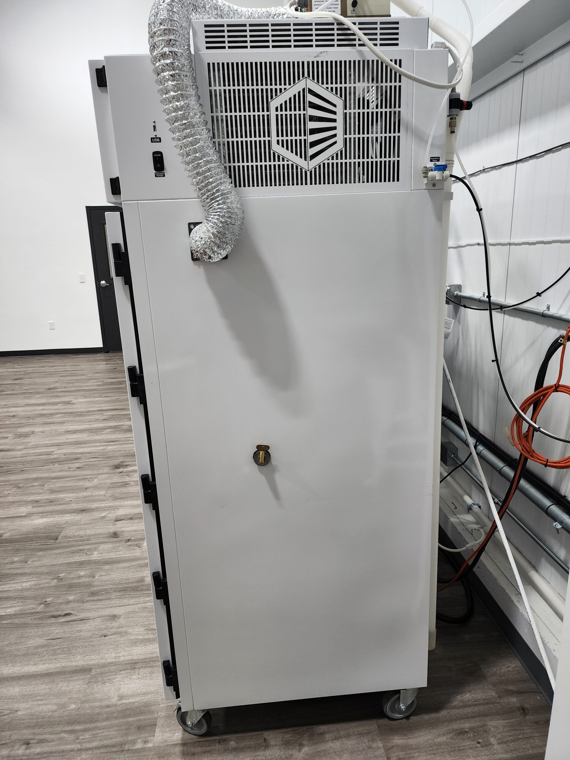 Percival Scientific LED-41L1 Plant Growth Chambers - Grand Rapids, Michigan, photo 7