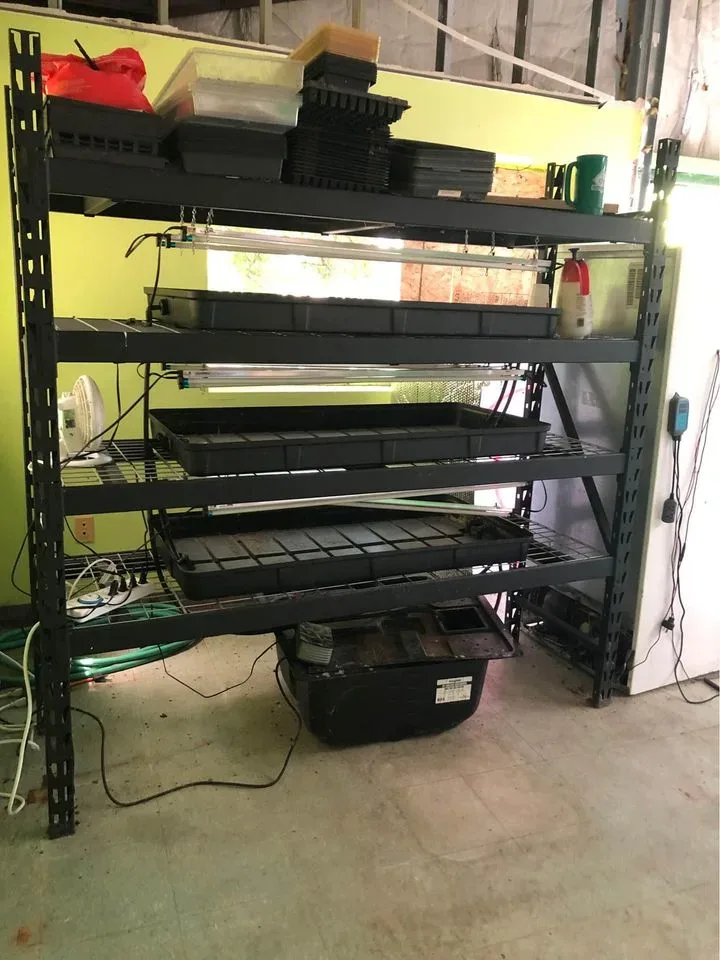 Pre-owned Commercial ZipGrow Indoor Hydroponic Farming System Auction Lot Located near Flint Michigan, photo 2