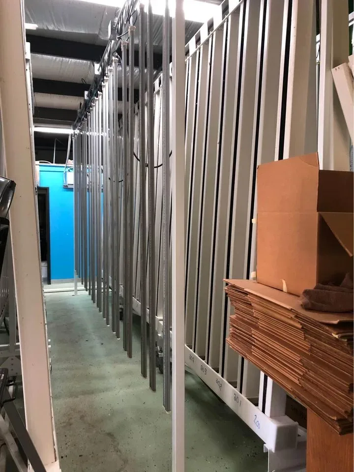 Pre-owned Commercial ZipGrow Indoor Hydroponic Farming System Auction Lot Located near Flint Michigan, photo 6