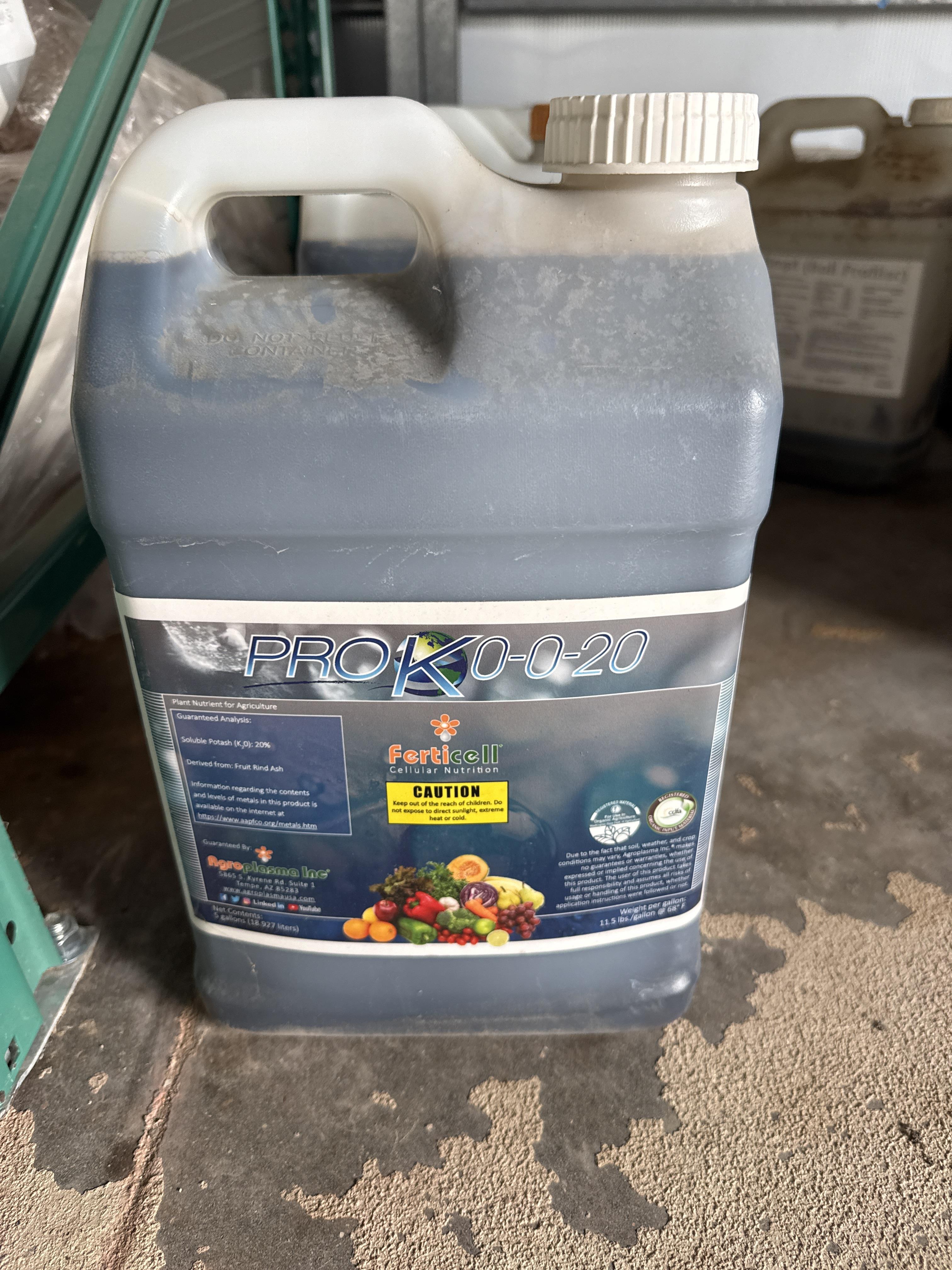 15 Bottles of Liquid Nutrients – Ferticell Universal, Microelements, Pre-Empt Soil Profiler & Pro-K, photo 2