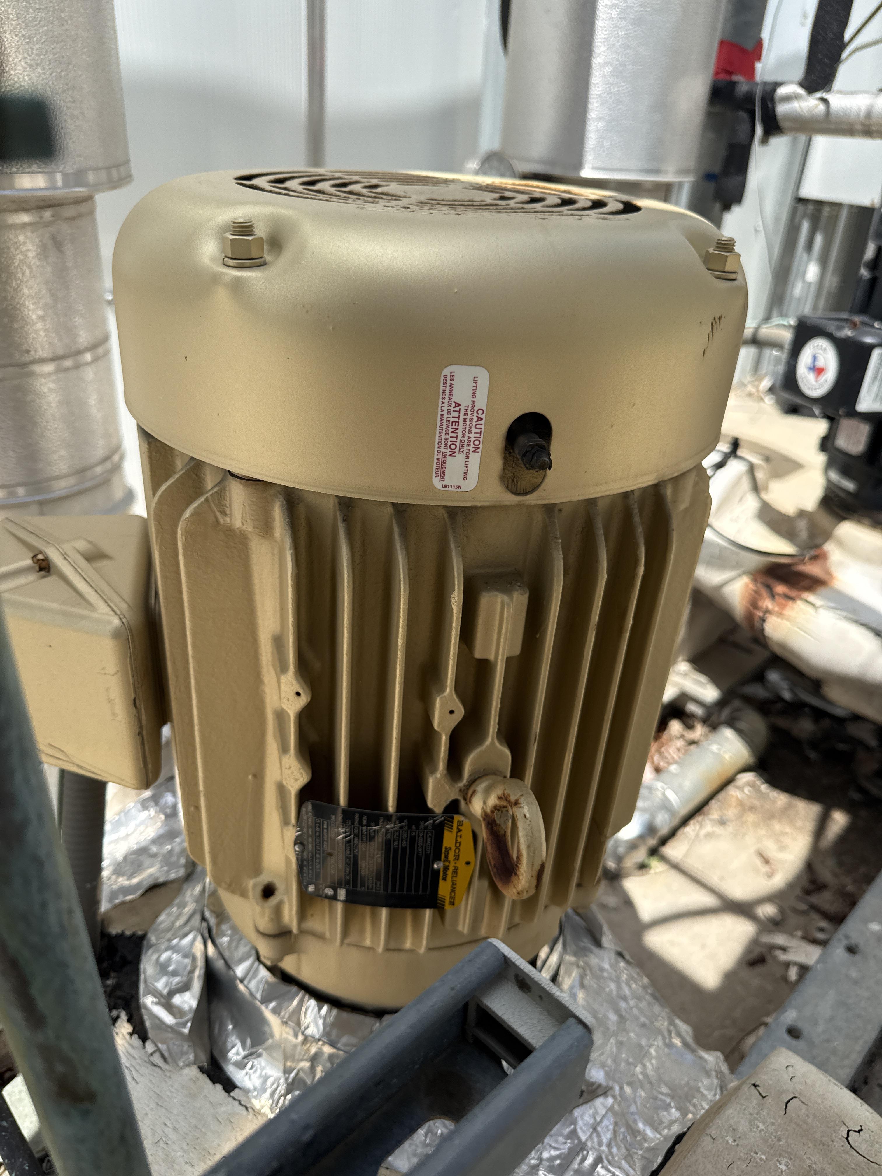 300 Ton Trane RTAC Air-Cooled Chiller System with Pump & Eaton Control Panel, photo 4