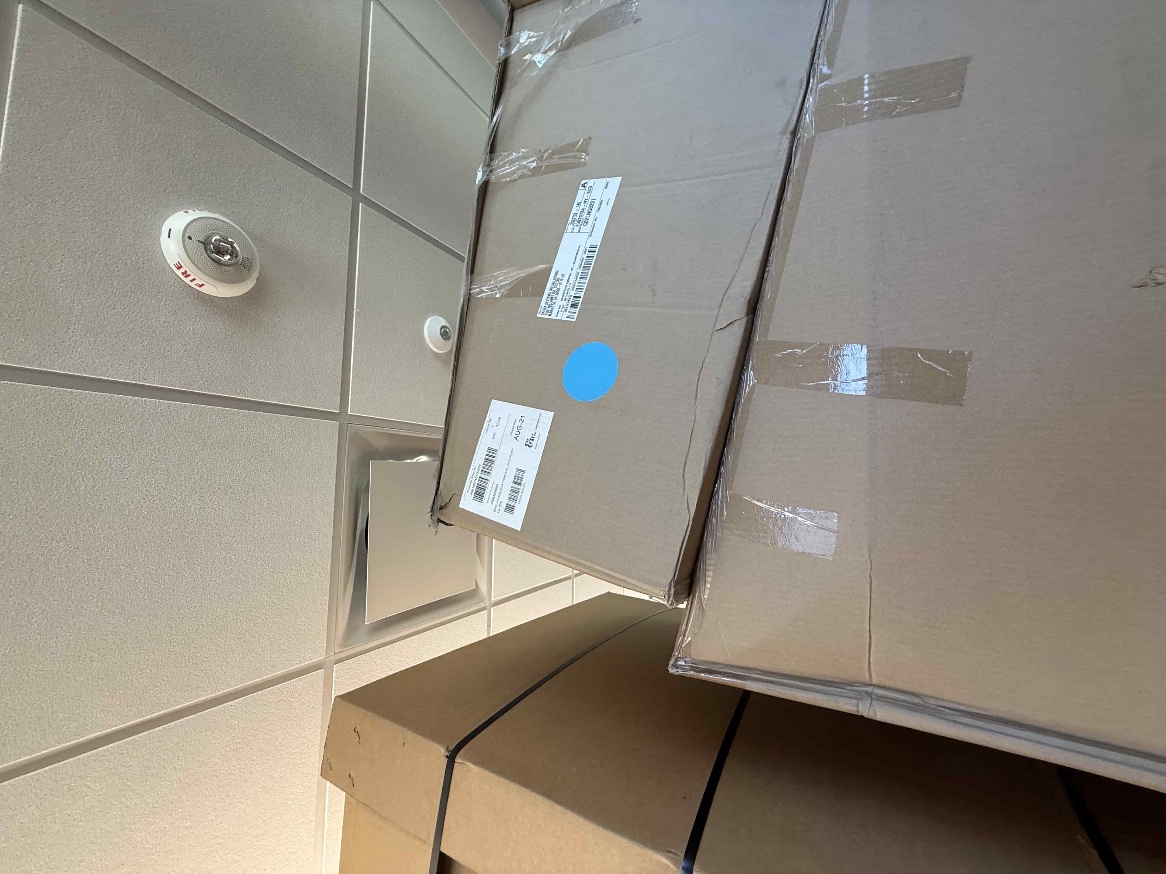 SB10 Poppin & National Office Furniture Mixed Office Inventory – Task Chairs, Meeting Chairs, Desktops, and Panels, photo 7