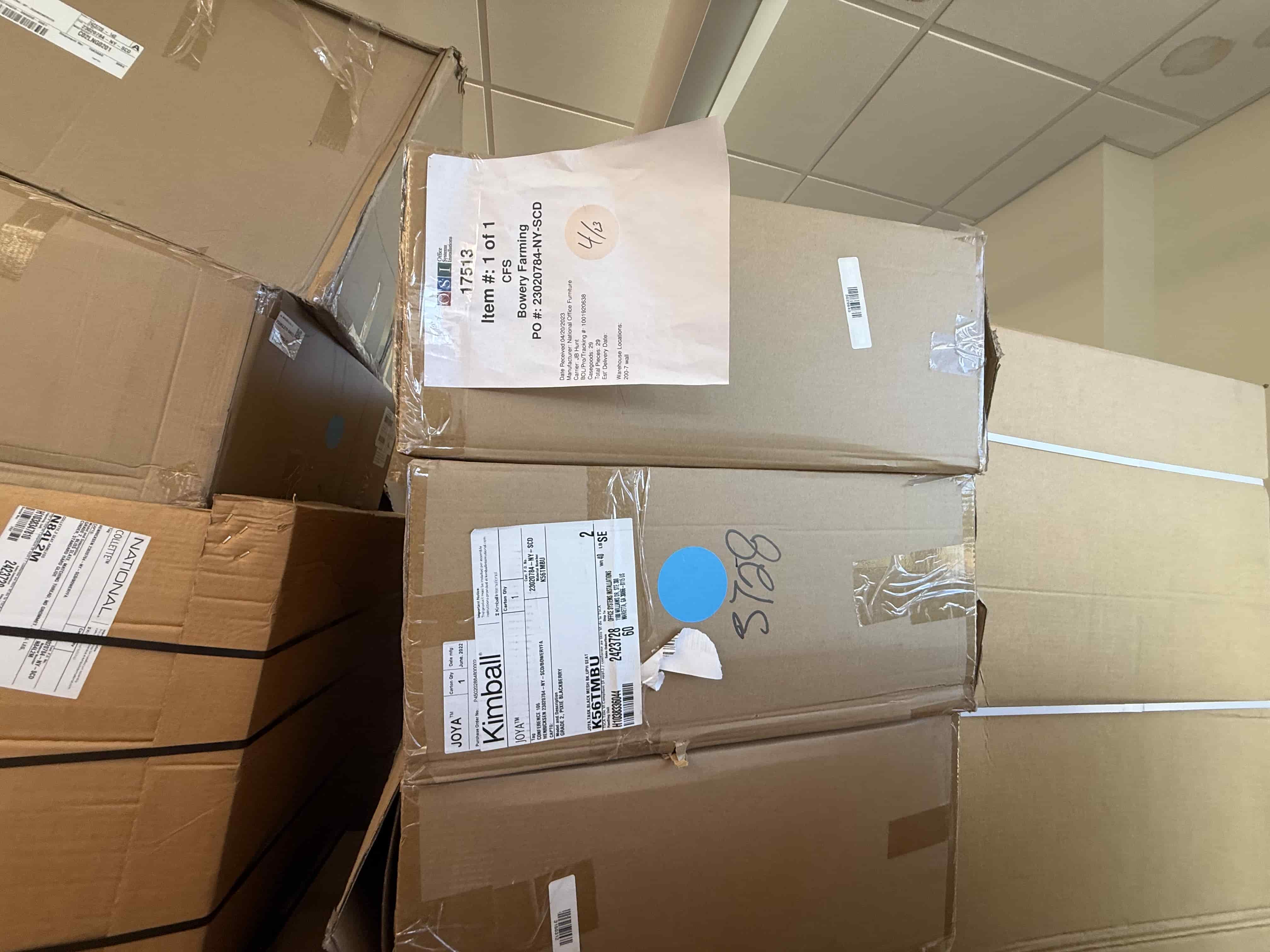 SB10 Poppin & National Office Furniture Mixed Office Inventory – Task Chairs, Meeting Chairs, Desktops, and Panels, photo 10