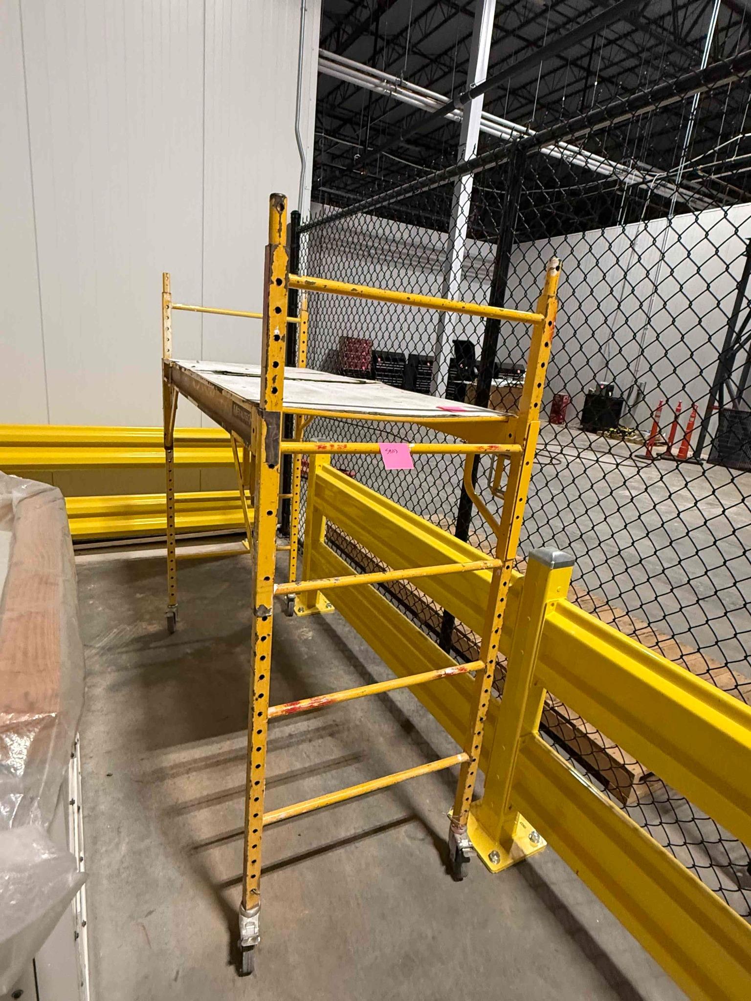 SB103: Yellow Mobile Scaffolding Unit, photo 2