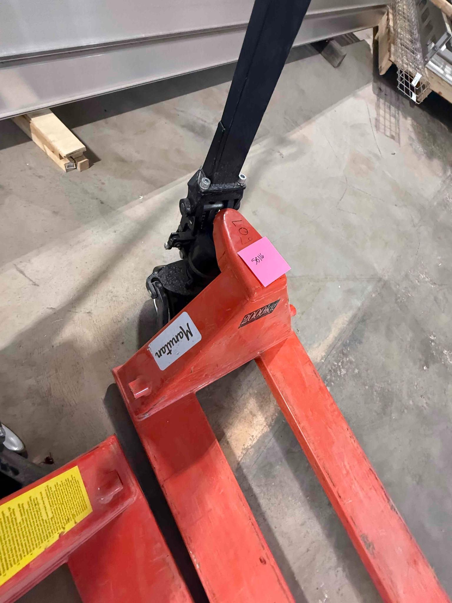 SB116: Manual Pallet Jack – 2000kg Capacity, photo 2