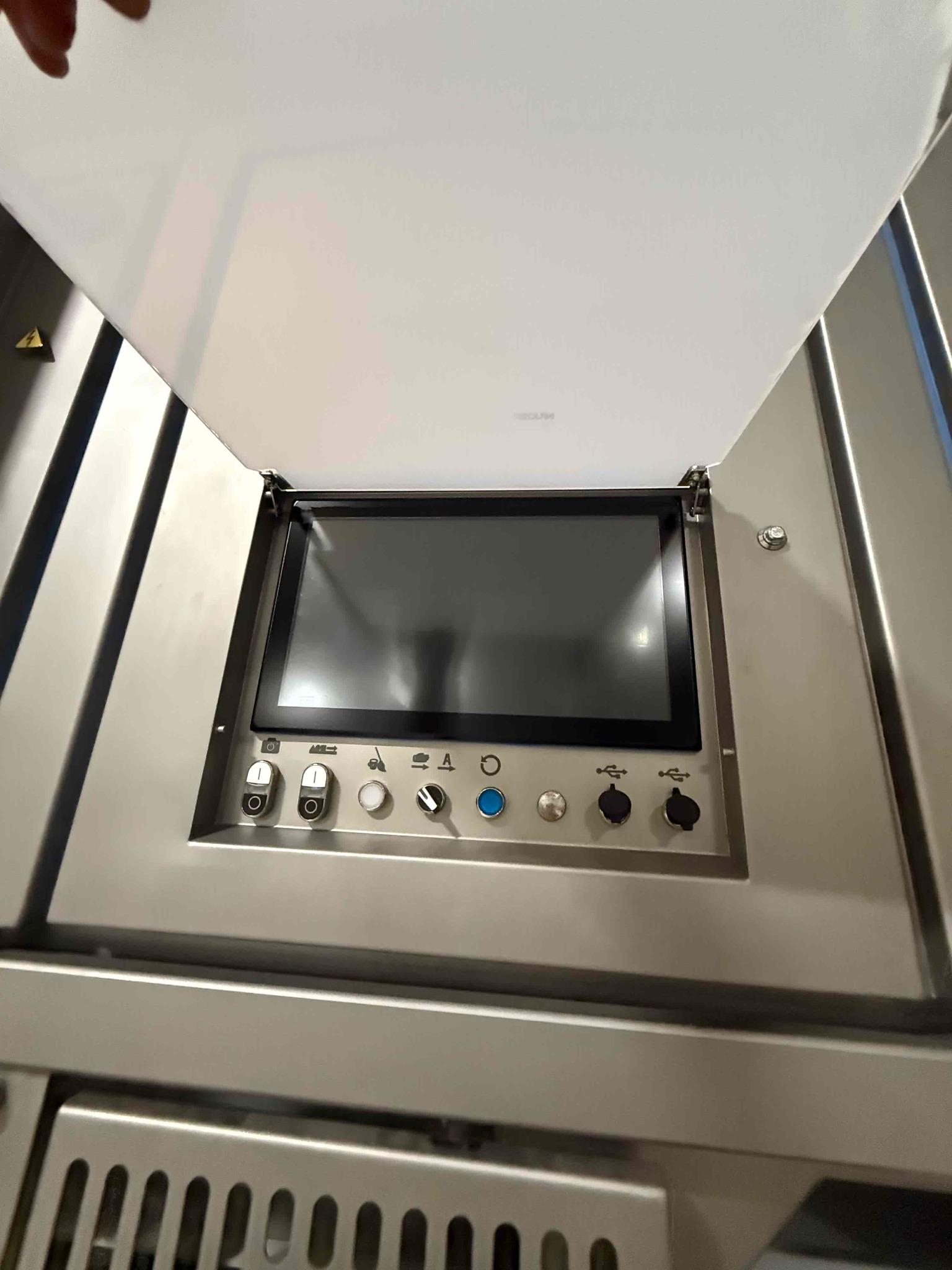SB145: TOMRA 5B Optical Food Sorting Machine with Conveyor System, photo 7