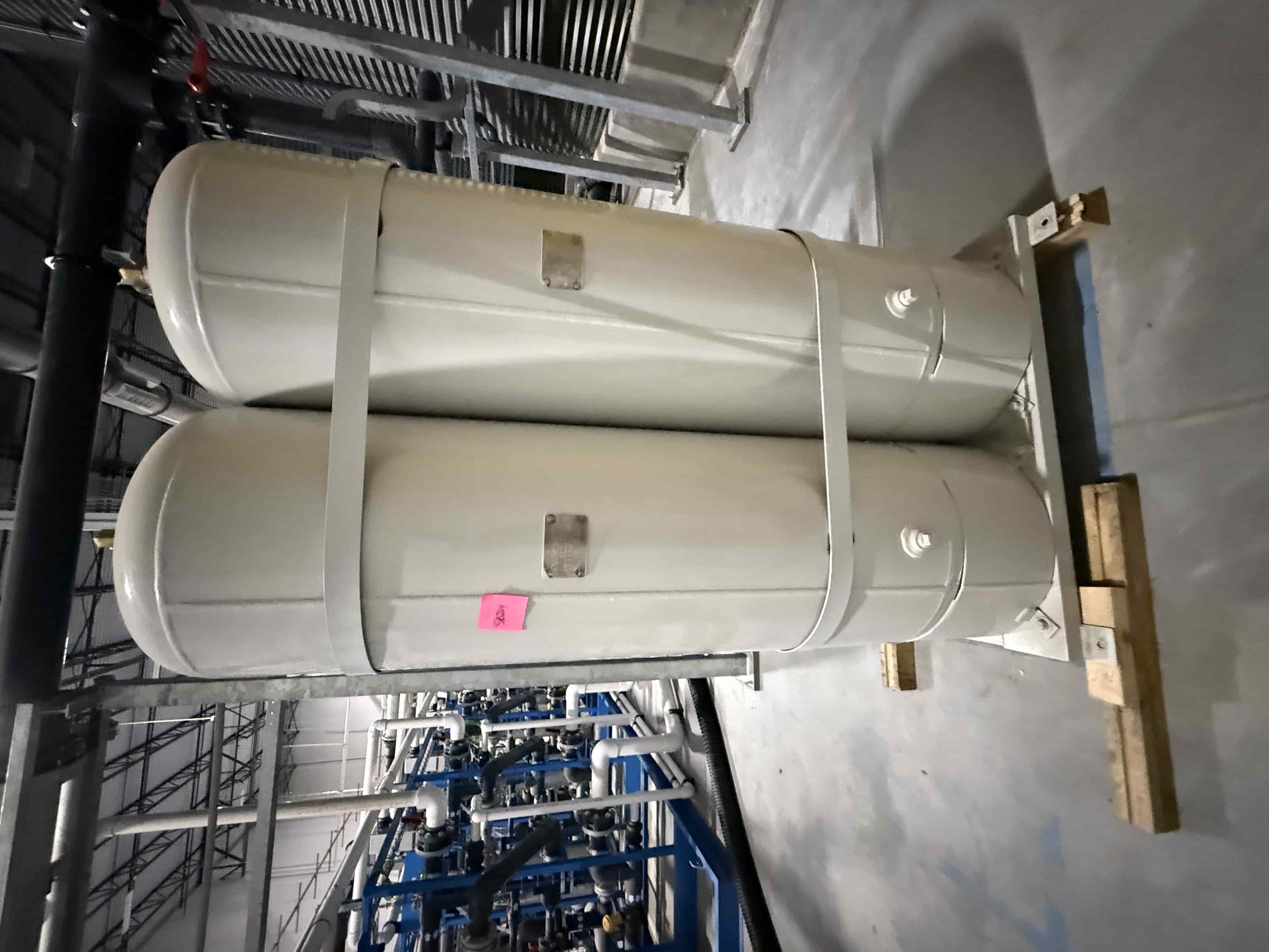 SB224: AirSep Dual Vertical Compressed Air Receiver Tanks – Samuel Pressure Vessel Group (200 PSI, 200-Gallon Each, ASME Certified), photo 2