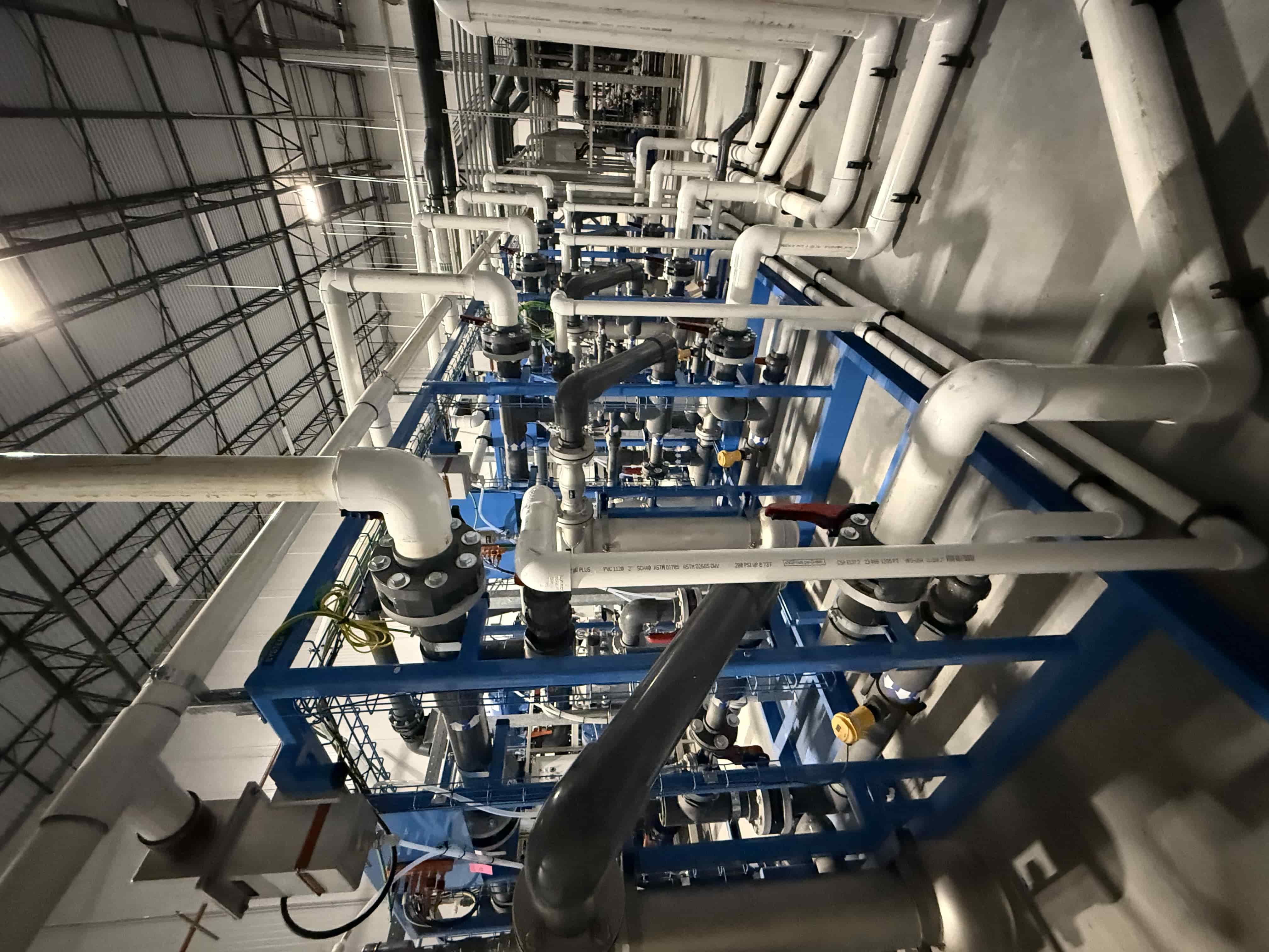 SB226: Industrial Filtration and Nutrient Recirculation Skid – Multi-Stage Stainless System with PVC Manifold and Pumps, photo 2