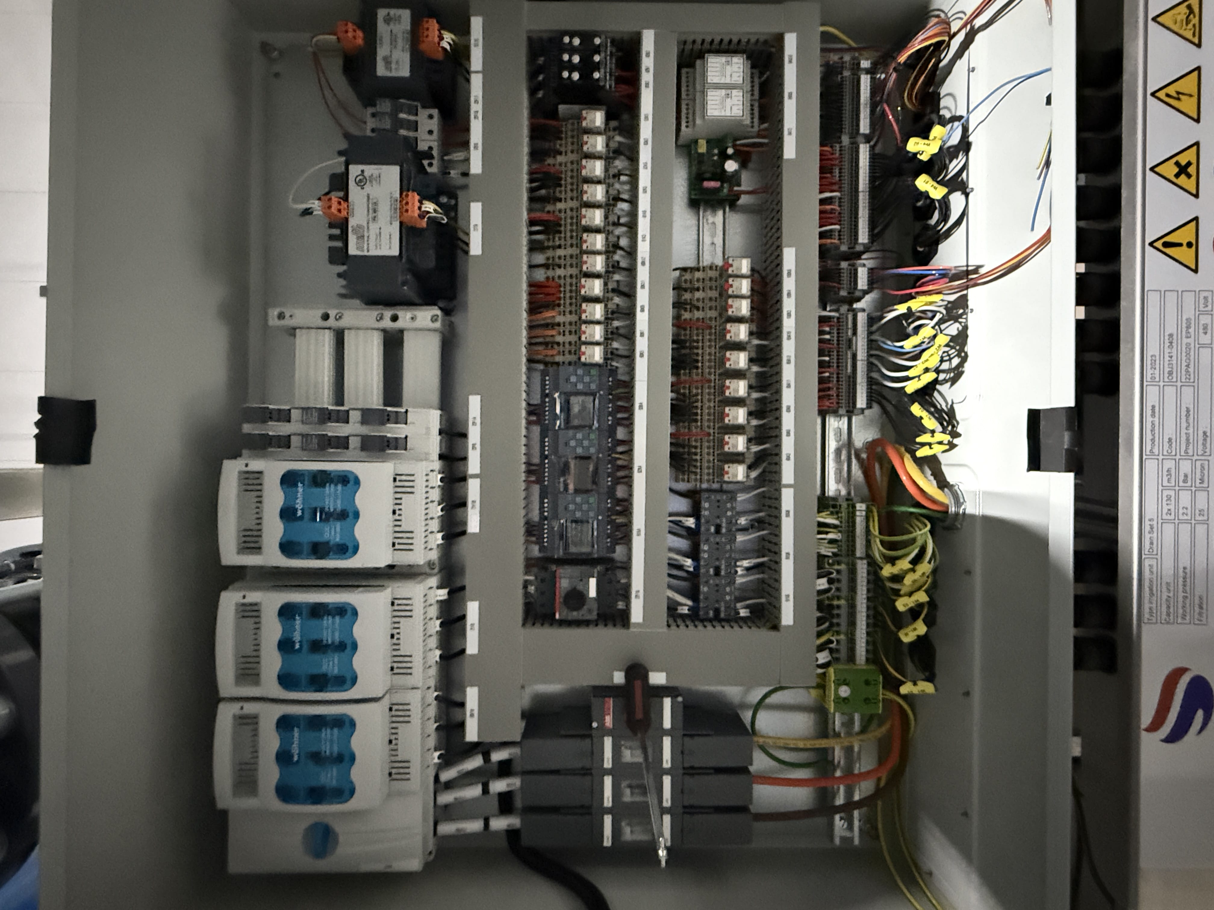 UDI / Stolze Industrial Self-Cleaning Filtration & Pump Skid System with Danfoss VLT Drives, photo 3