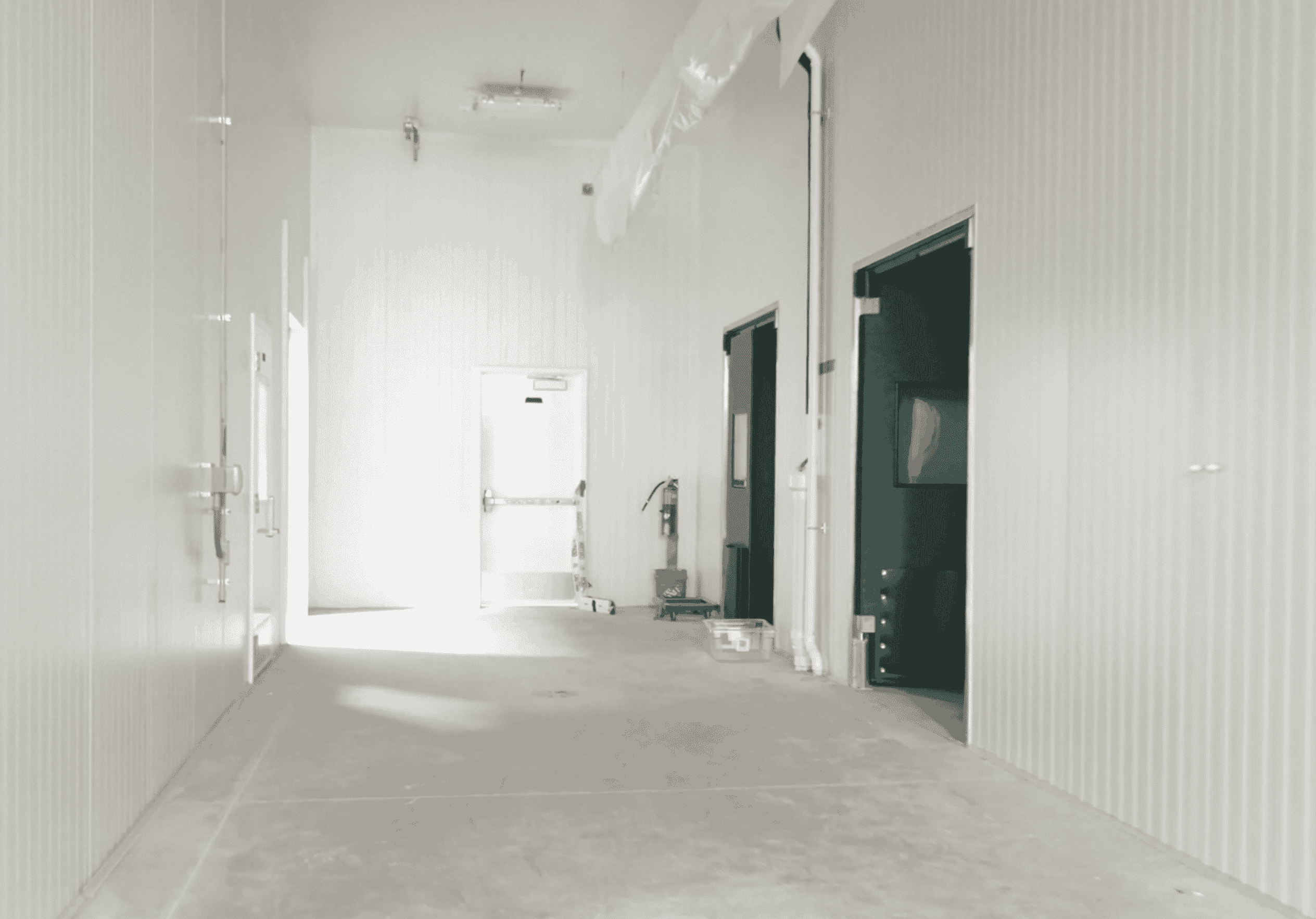 SB2502:  DuctSox Round Fabric Air Distribution System – 18" Opti-X Fabric Ducting with Inlets, End Caps, and Single-Row Cable Suspension – Germination Room Corridor, photo 2