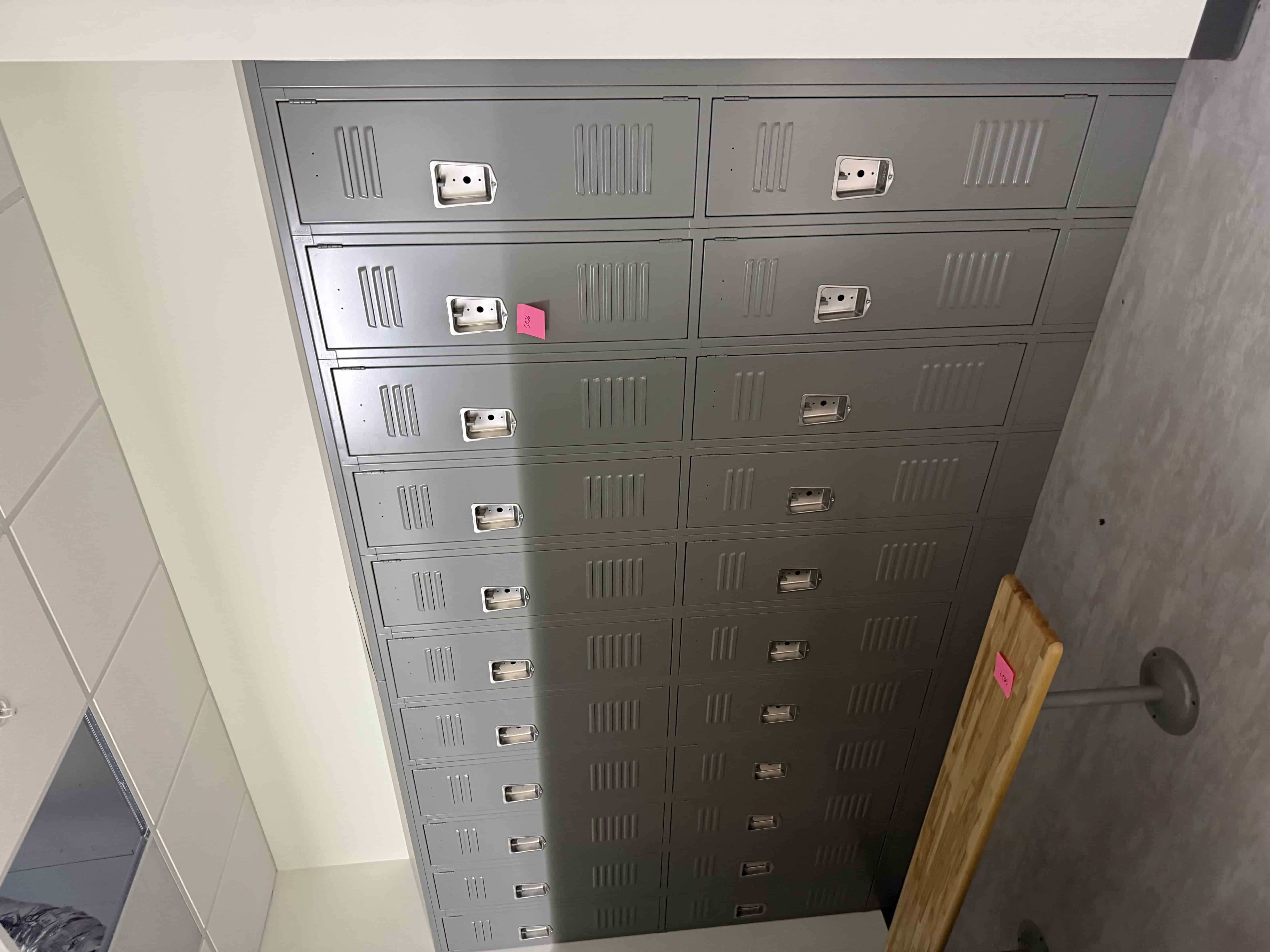 SB26: Heavy-Duty Industrial Steel Lockers – Multi-Tier Gray Locker Bank with Vented Doors and Recessed Handles, photo 2
