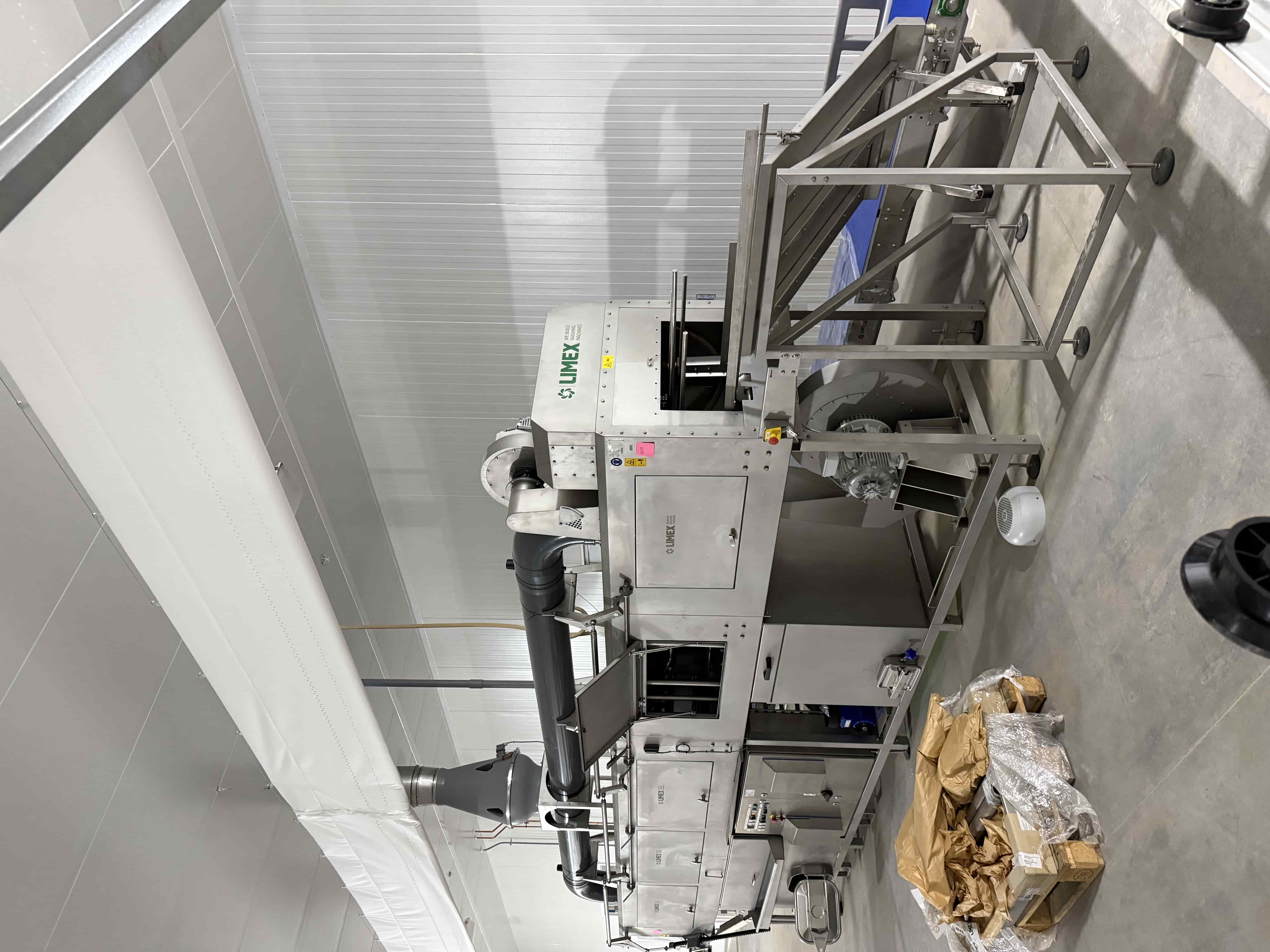 SB43: Limex Raft and Bin Washer, 2022 Model, 480 V 3-Phase, 2,750 kg Stainless System – Distributed by Agrinomix (Original Two-Unit Purchase: $397,159 – This Lot Includes One Unit), photo 5