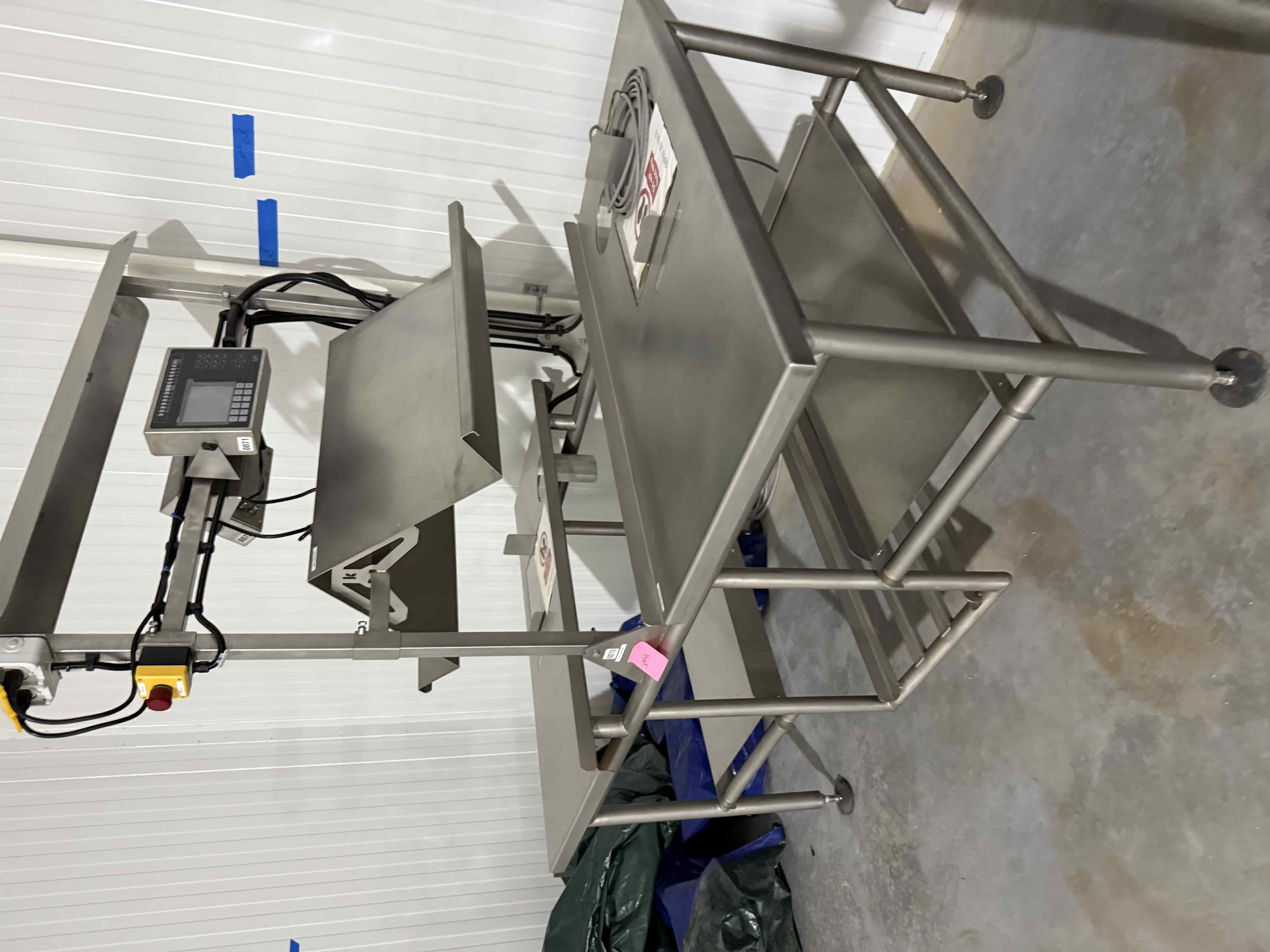 SB445: Koppert Stainless Steel Produce Weighing & Workstation Table with Integrated Display, photo 3