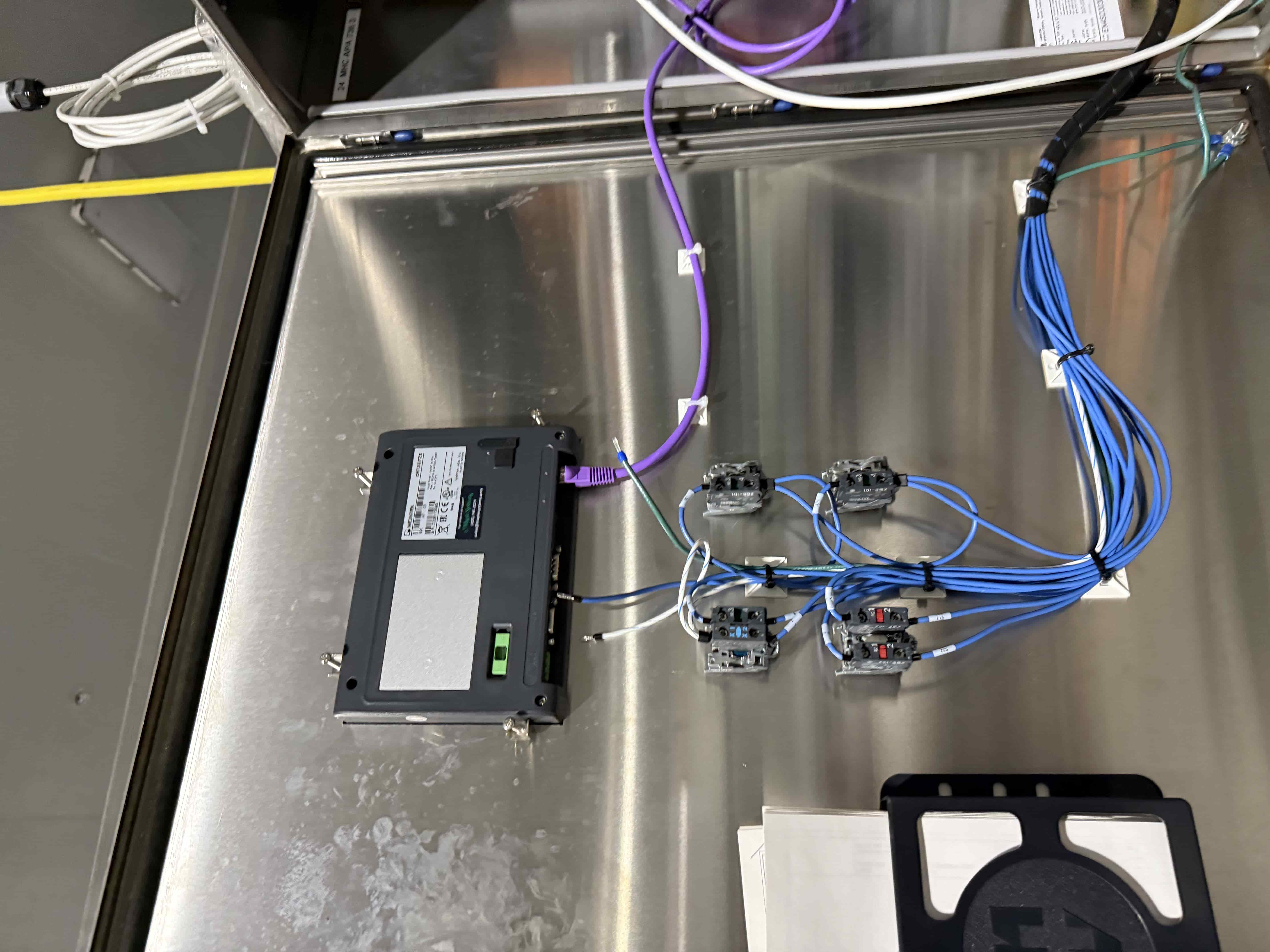 SB57: Hamill APS Stainless Leafy-Greens/Microgreens Harvester with Weintek Touchscreen HMI, Auto Start/Stop & Safety Controls – Wash-Down, Food-Grade, photo 2