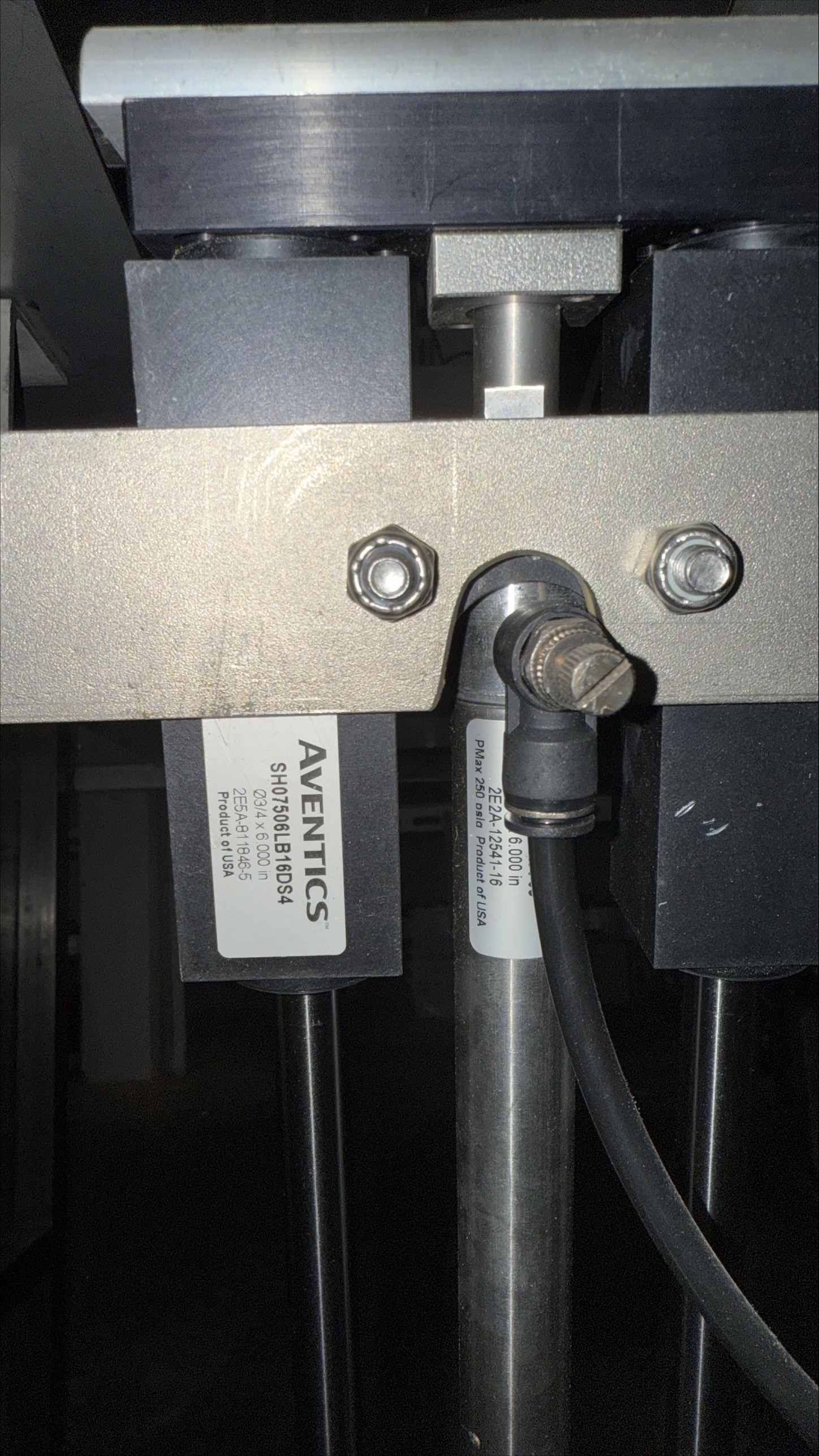 SB59: Stainless Steel Pneumatic Processing or Sorting Machine with Aventics Components, photo 4