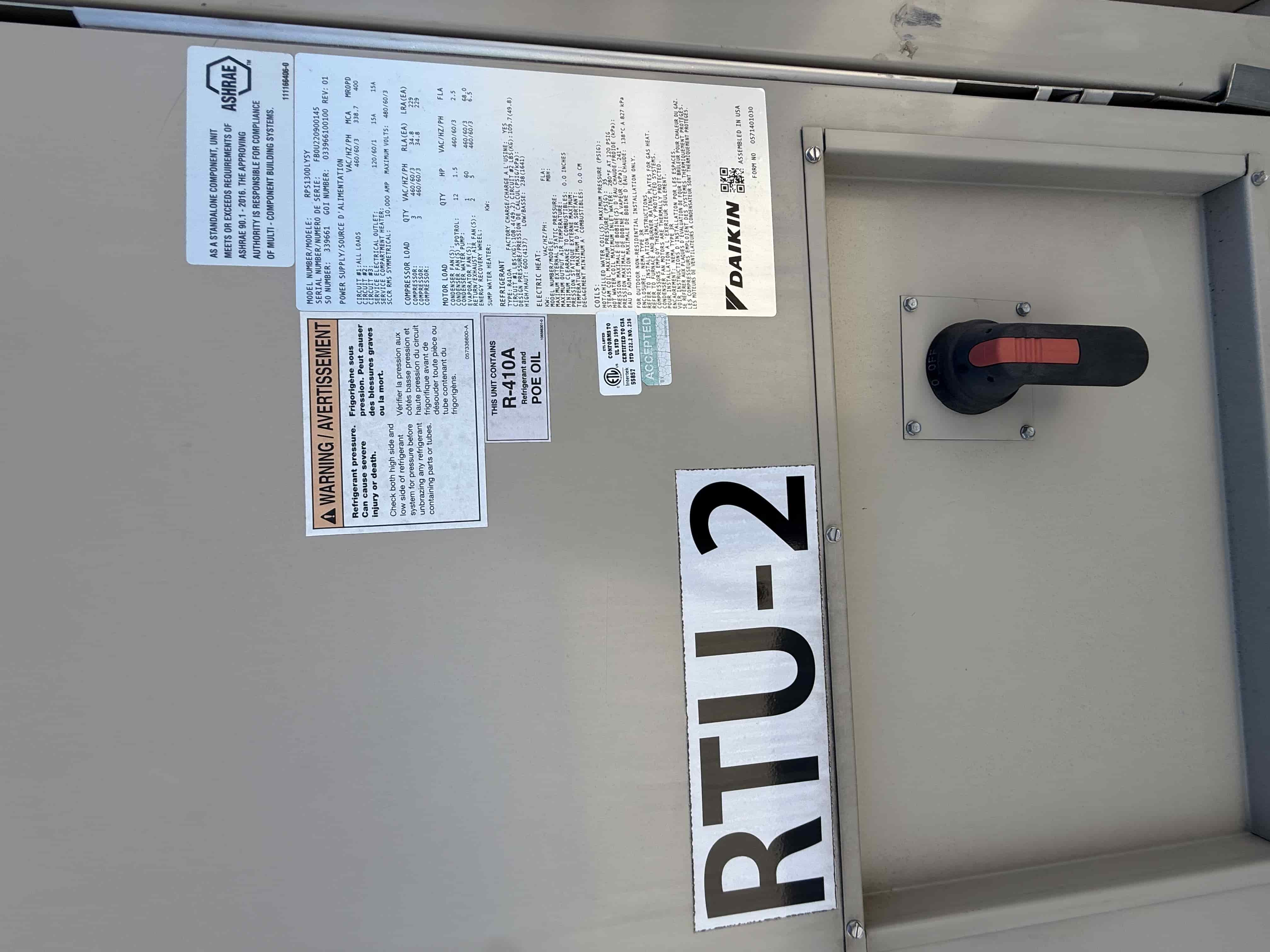 SB6000:  RTU-2 – Daikin RPS 130D Rooftop Packaged HVAC Unit, 130 Ton Nominal, ~38,000 CFM Supply Airflow, Air-Cooled DX Package, photo 2