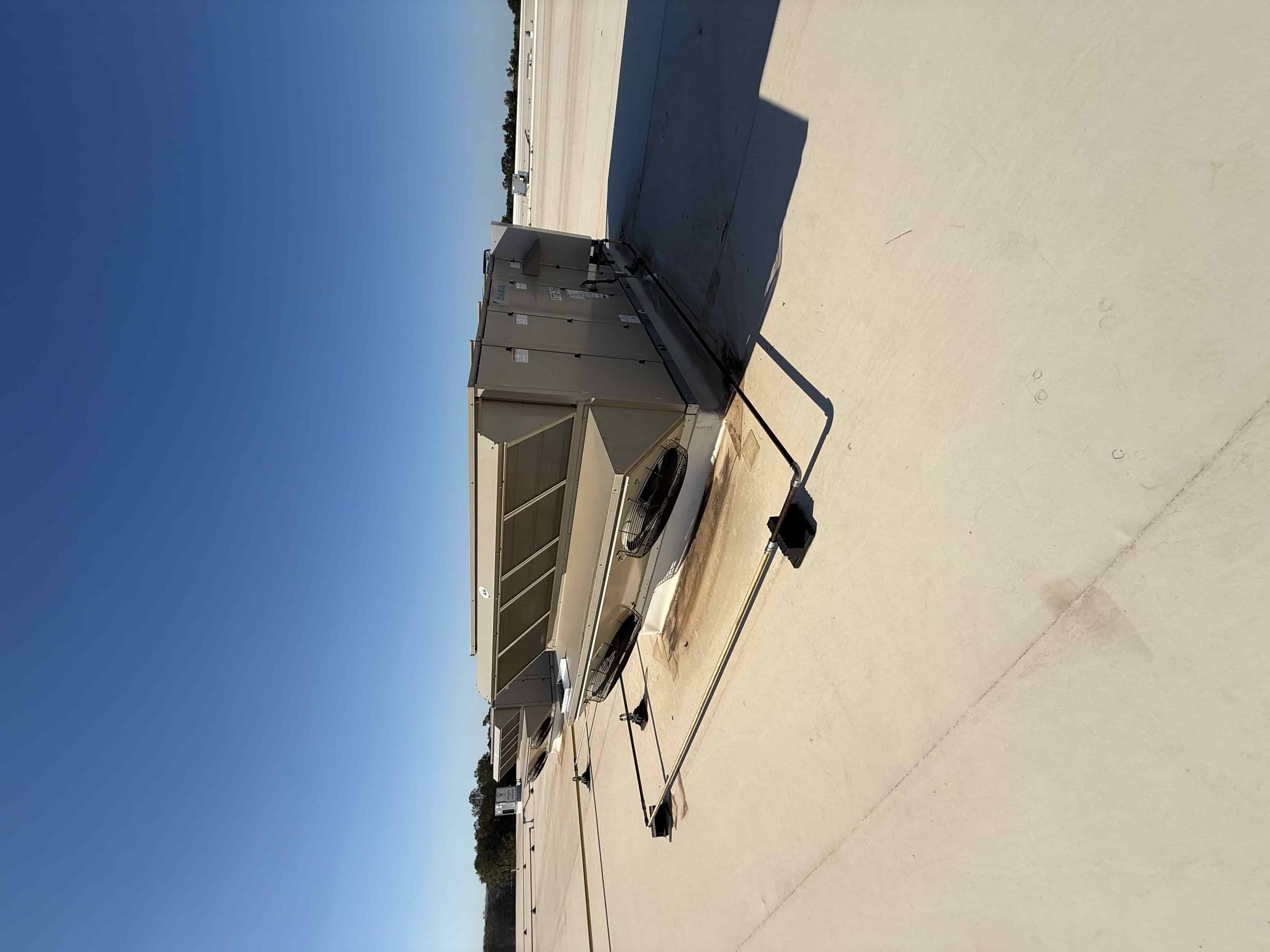 SB6010: RTU-16 Daikin MPS030F 30-Ton Rooftop Unit | Processing Room | In Place | R-410A | 12,000 CFM Packaged HVAC, photo 3