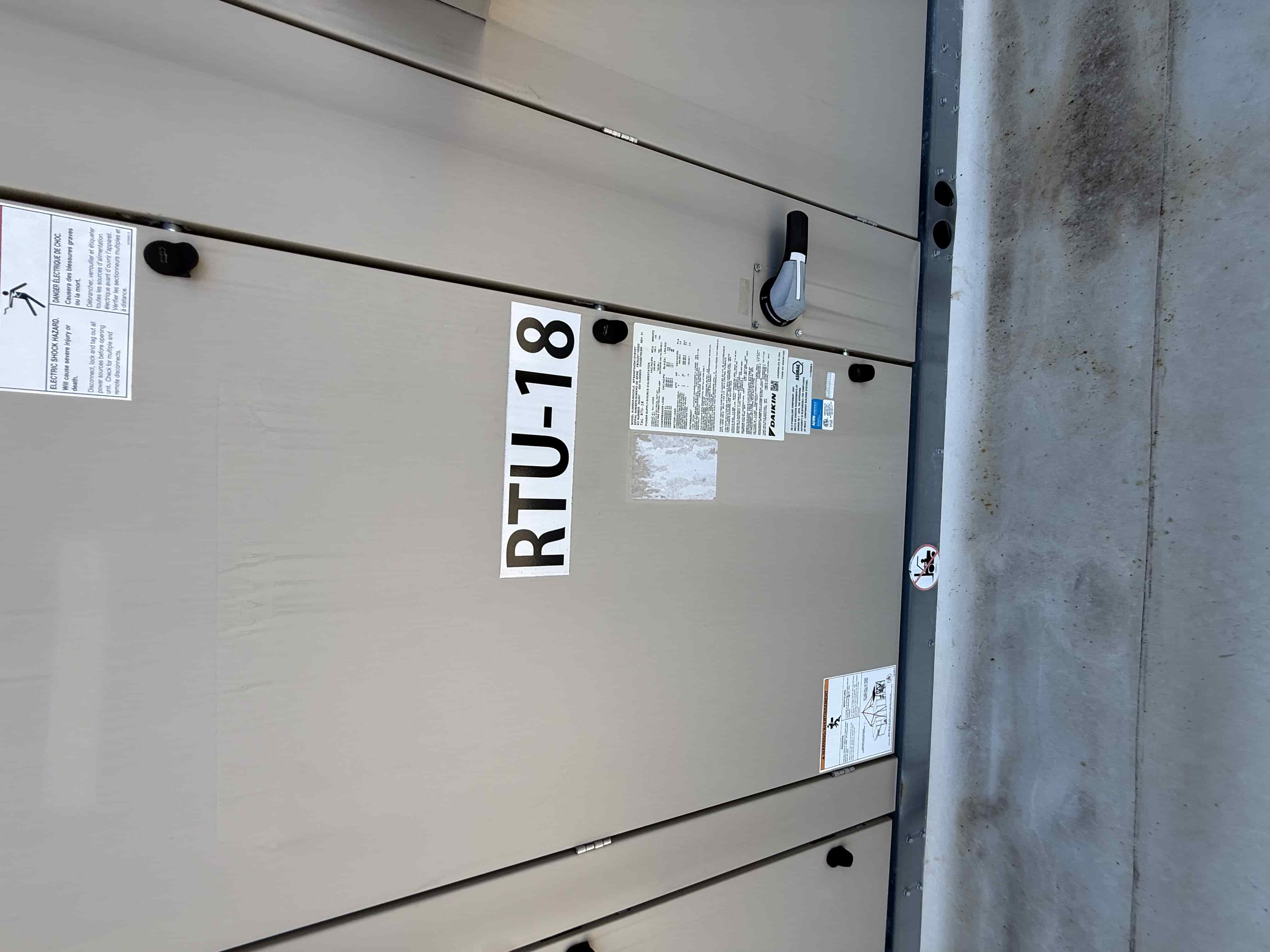 SB6012: RTU-18 Daikin MPS040F 40-Ton Rooftop Unit | Tray Wash Room | High-Airflow R-410A Packaged HVAC, photo 3