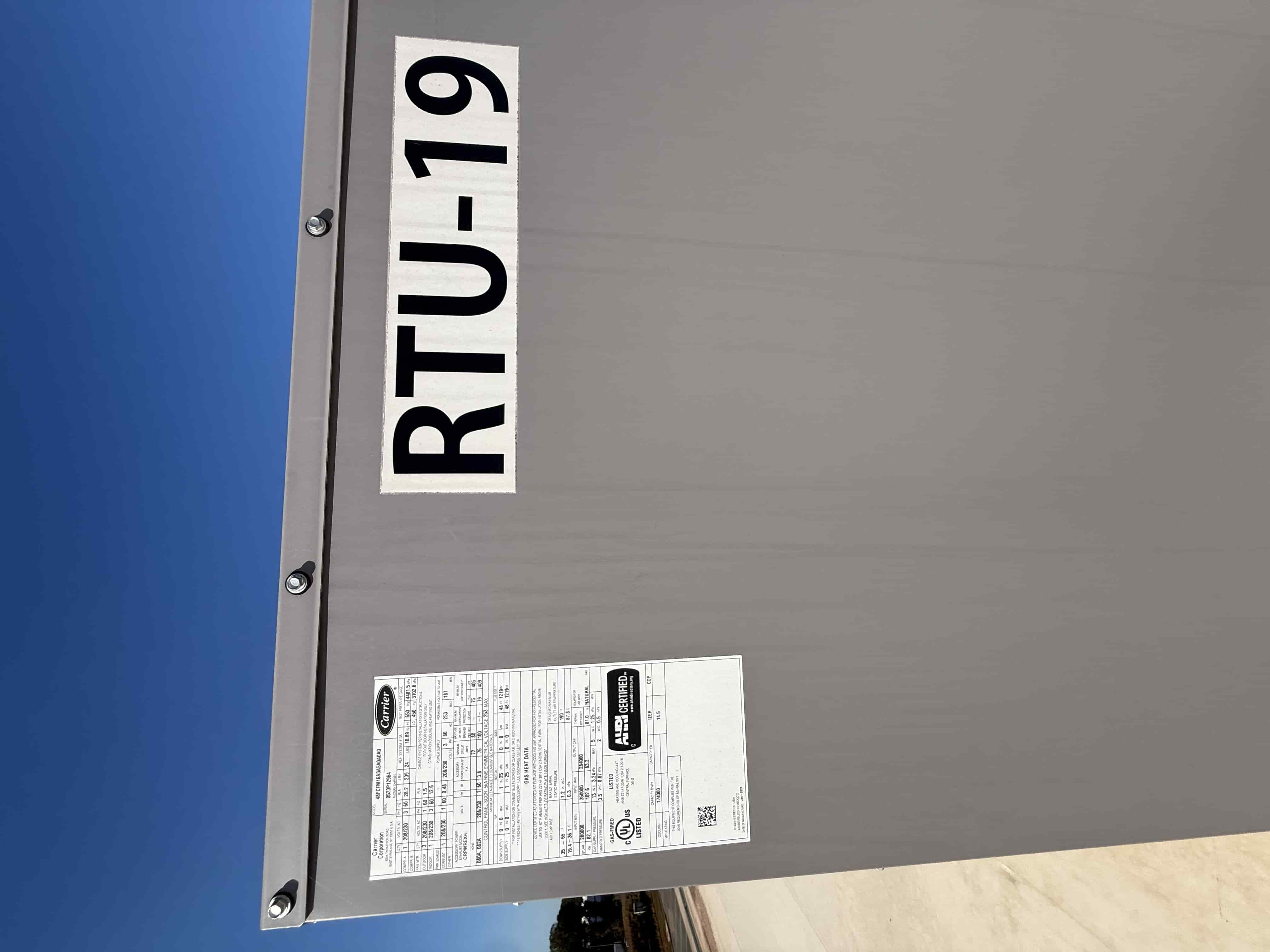 SB6013: RTU-19 – Carrier 48FCFM16A3A5A04040 WeatherMaker Rooftop Unit, 15 Ton, 460 V 3-Phase, Gas/Electric Packaged HVAC System, photo 2