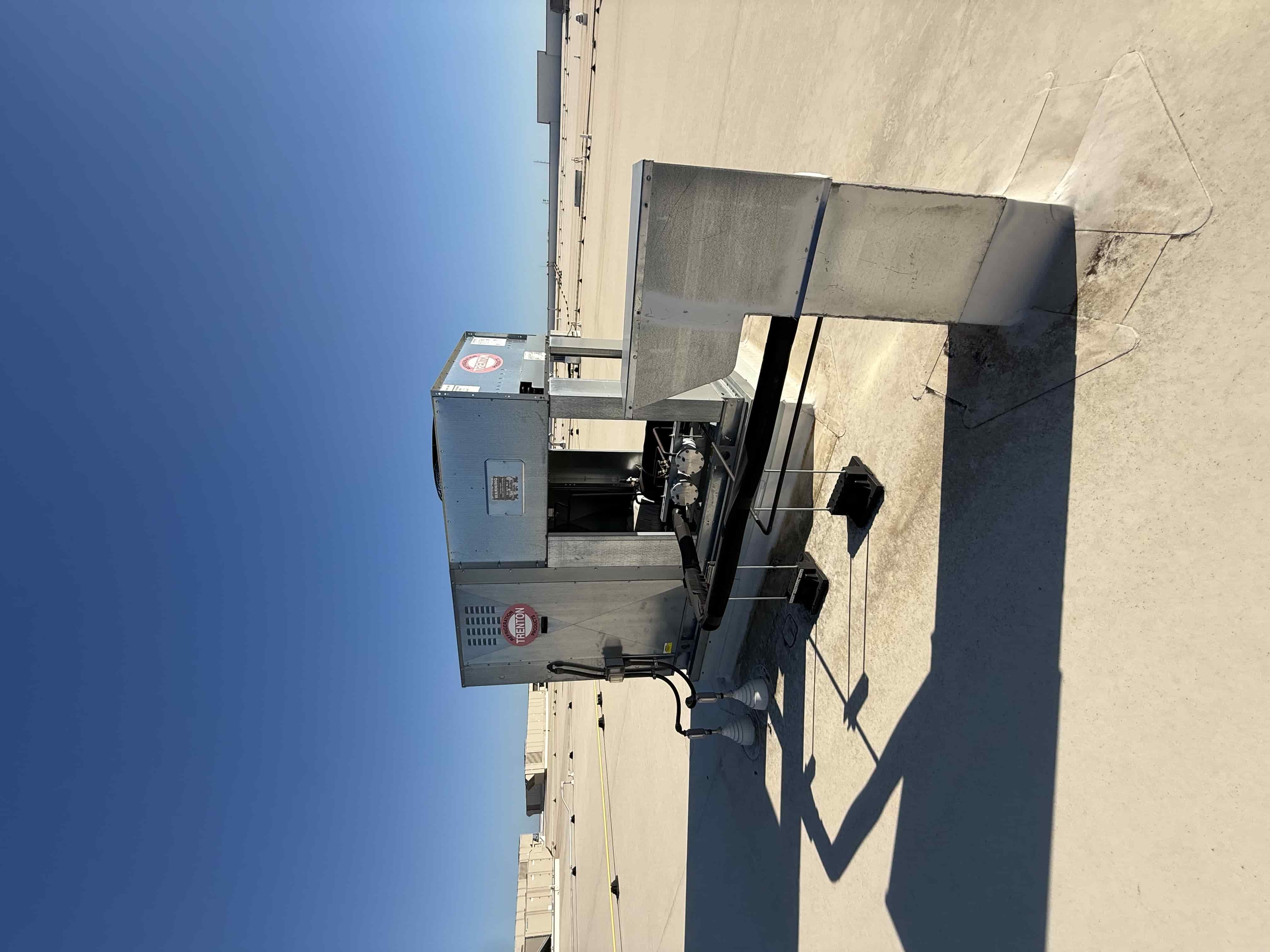 SB6017:  RCU-7 – Trenton TM5050HB-HT4A-Z2SB59, 5 HP Outdoor Air-Cooled Condensing Unit, 460 V 3-Phase (High/Medium Temp, Copeland Scroll, Multi-Refrigerant), photo 2