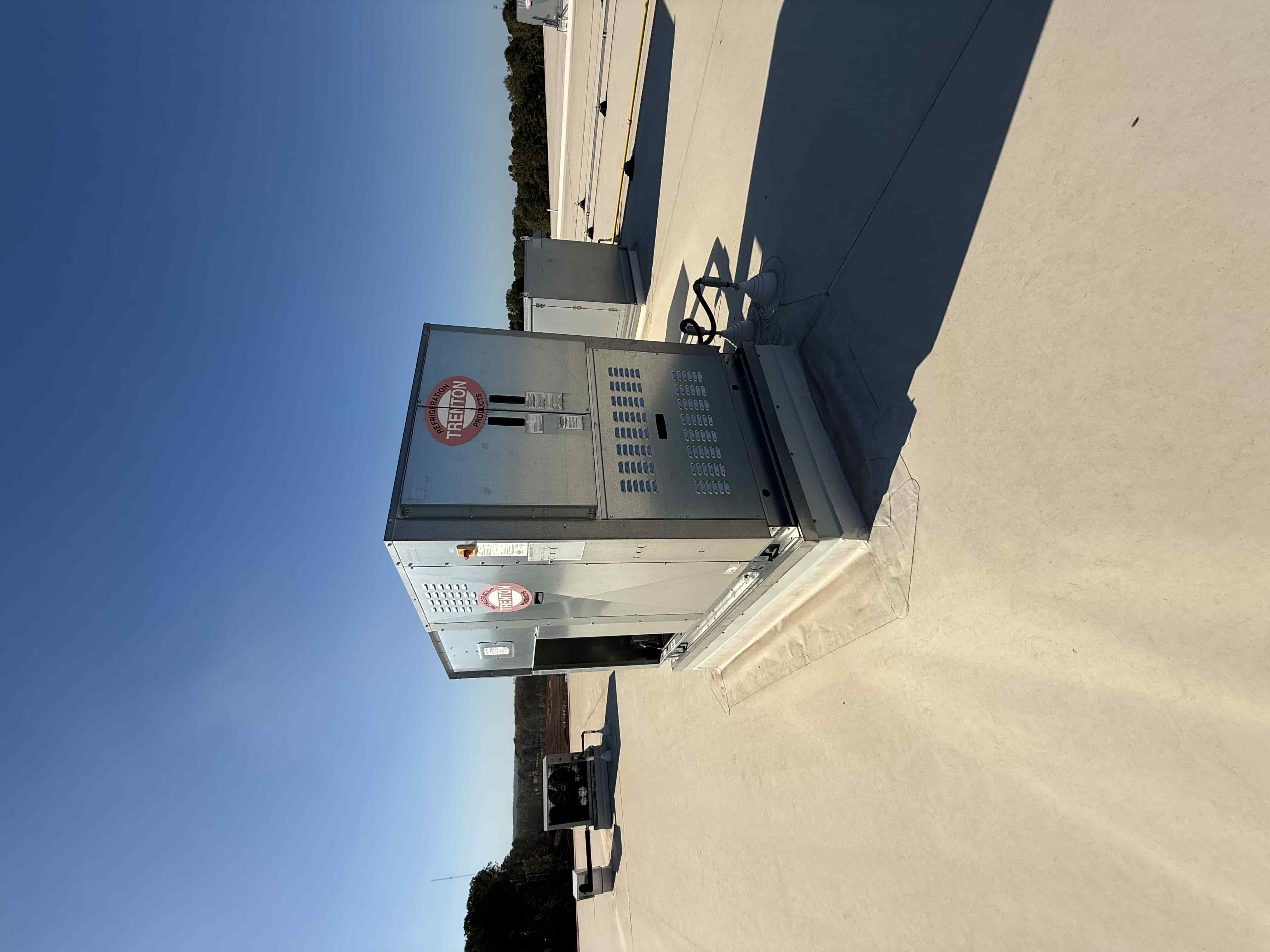 SB6018: RCU-6 - Trenton TM5050HB-HT4A-Z2SB59, 5 HP Outdoor Air-Cooled Condensing Unit, 460 V 3-Phase (High/Medium Temp, Copeland Scroll, Multi-Refrigerant), photo 4