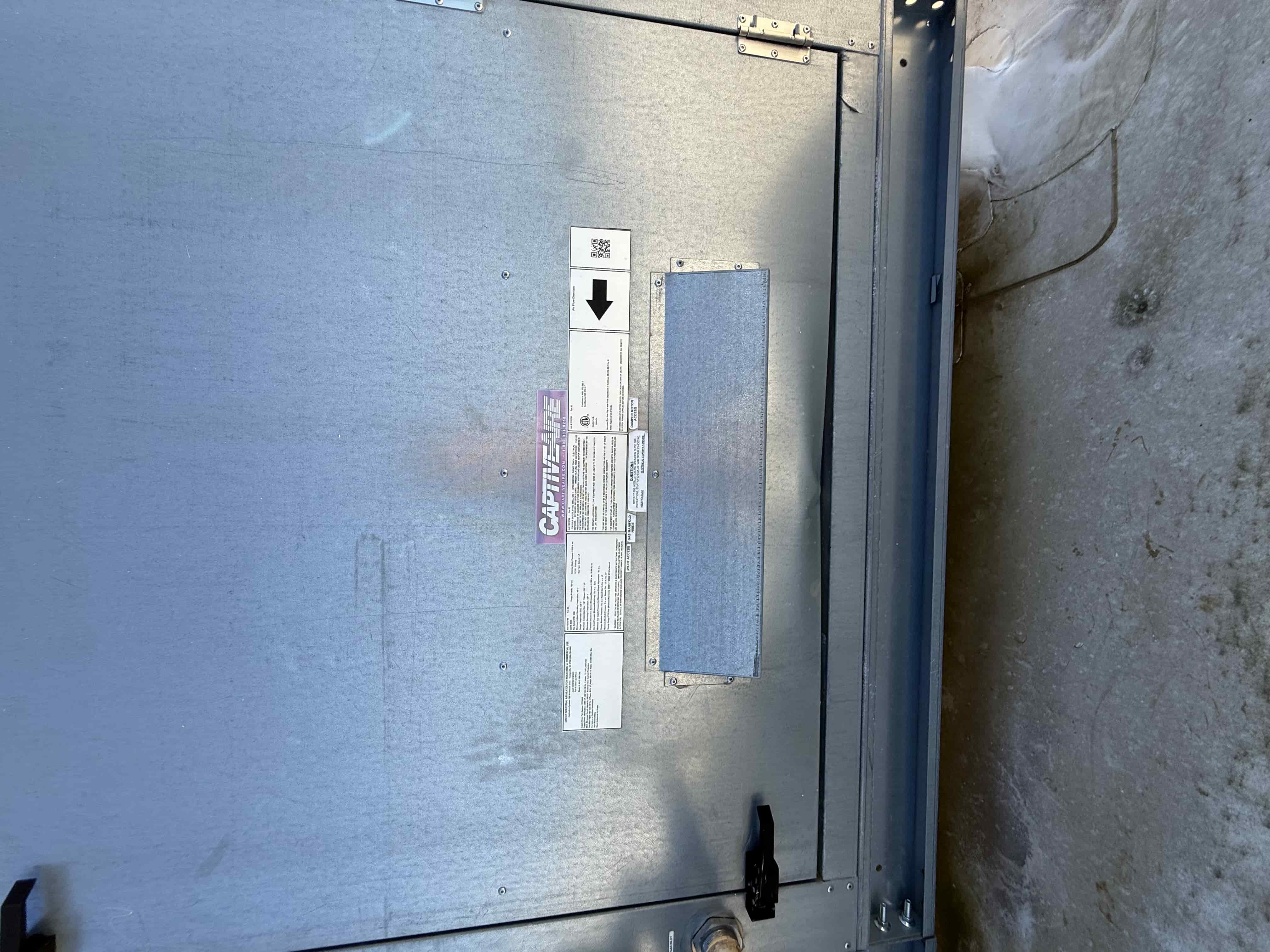 SB6019:  MAU-1 – CaptiveAire Direct-Fired Make-Up Air Unit (MAU), Natural Gas, Roof-Mounted Industrial Air Heater with Gas Manifold and Damper Motor Access, photo 2
