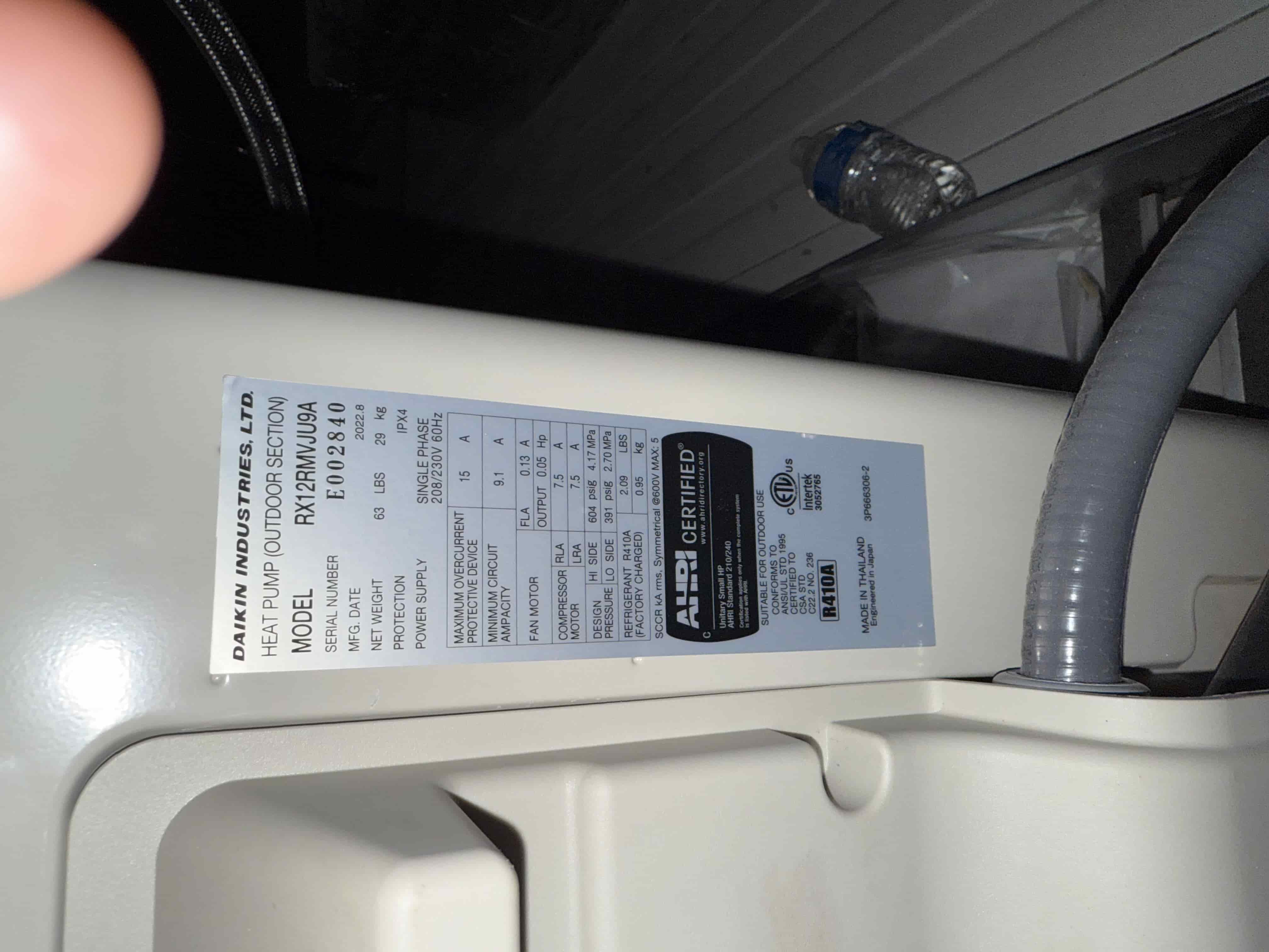 SB6035 Daikin RX12RMVJU9A Heat Pump Outdoor Unit with Square D Disconnect, photo 2