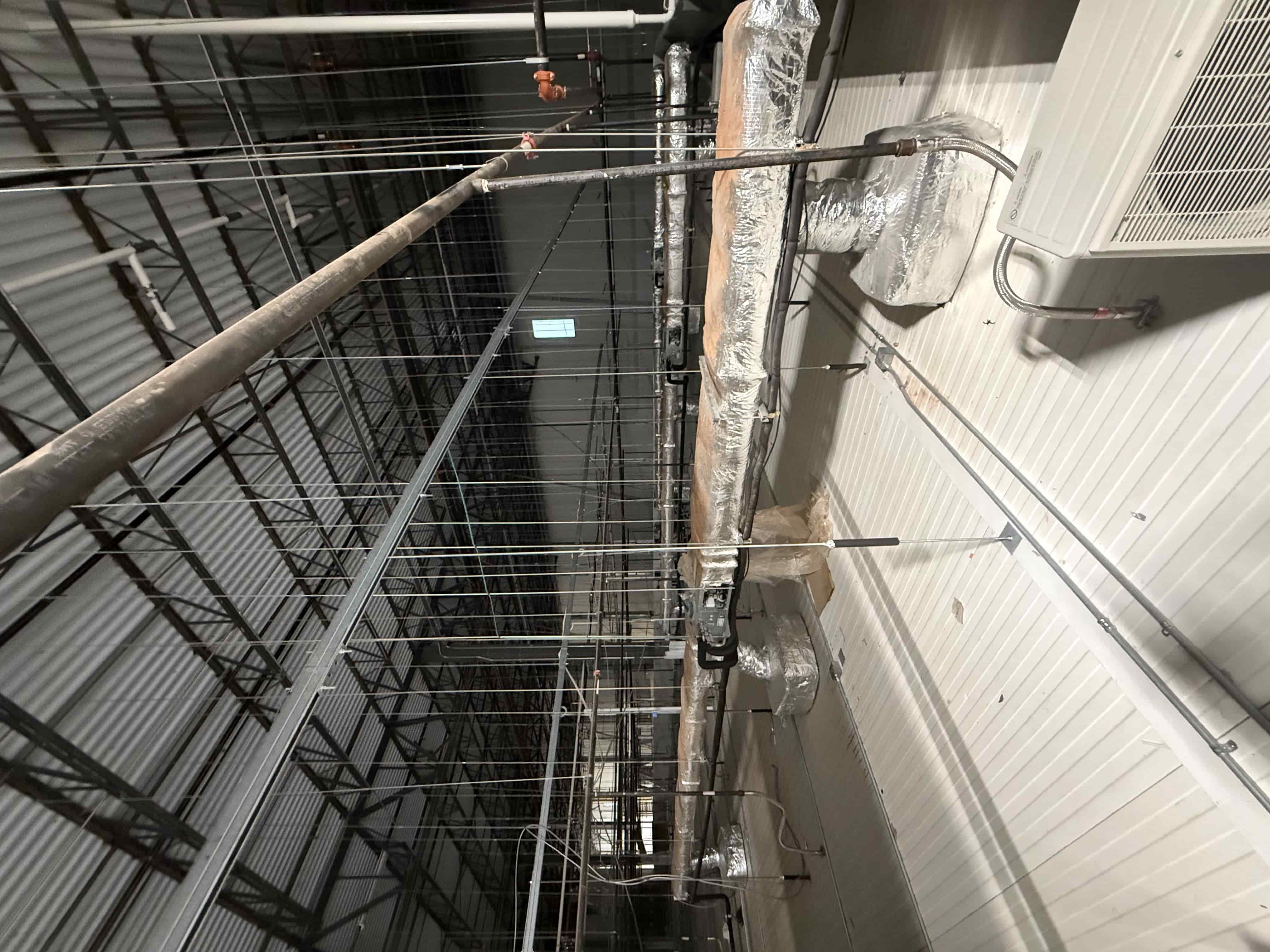 SB6037 Daikin FDMQ12RVJU Ceiling-Mounted Ducted Indoor HVAC Unit, photo 2