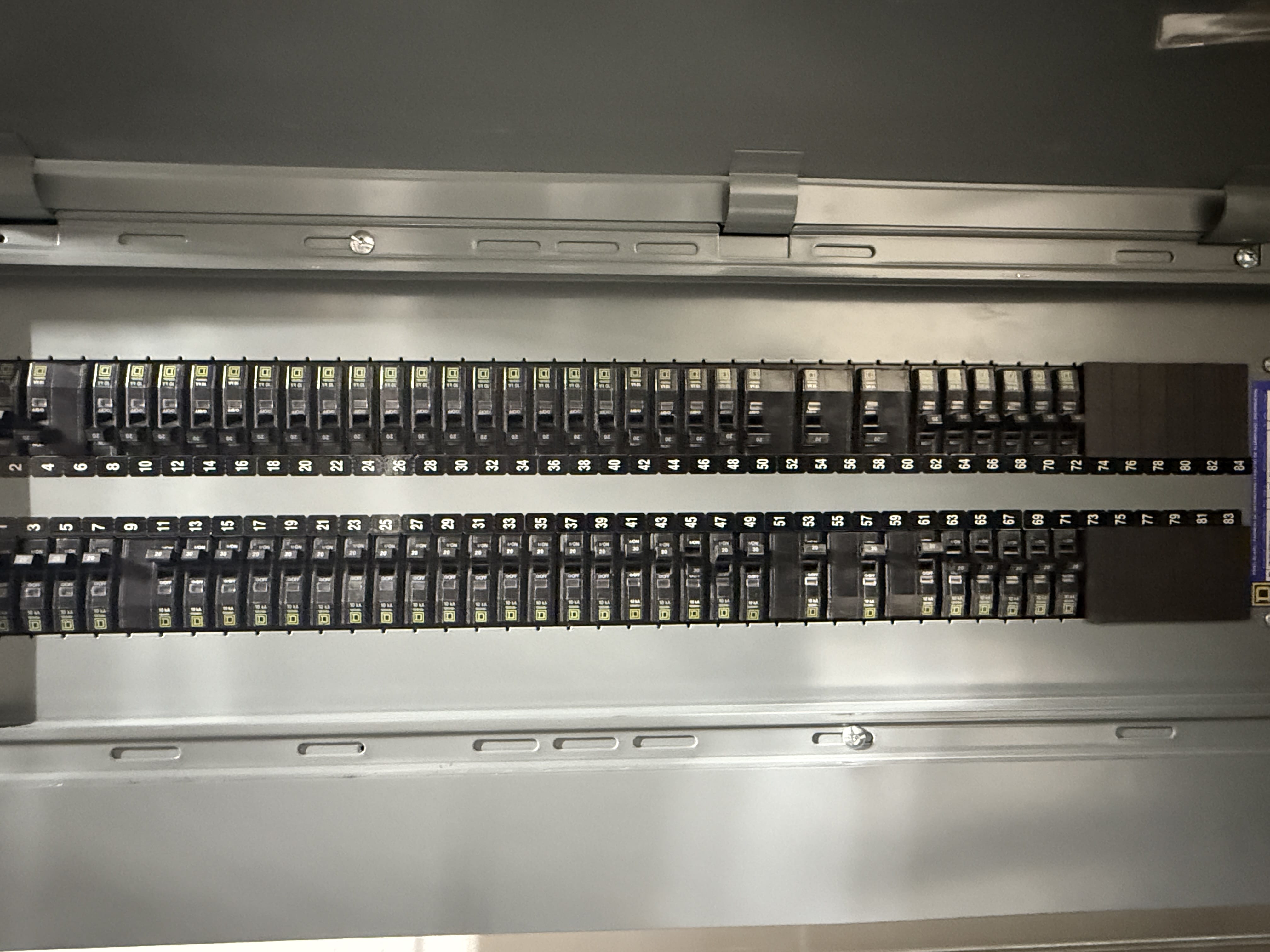 SB7037: Square D Electrical Distribution Panelboard LDP-3-2, photo 3